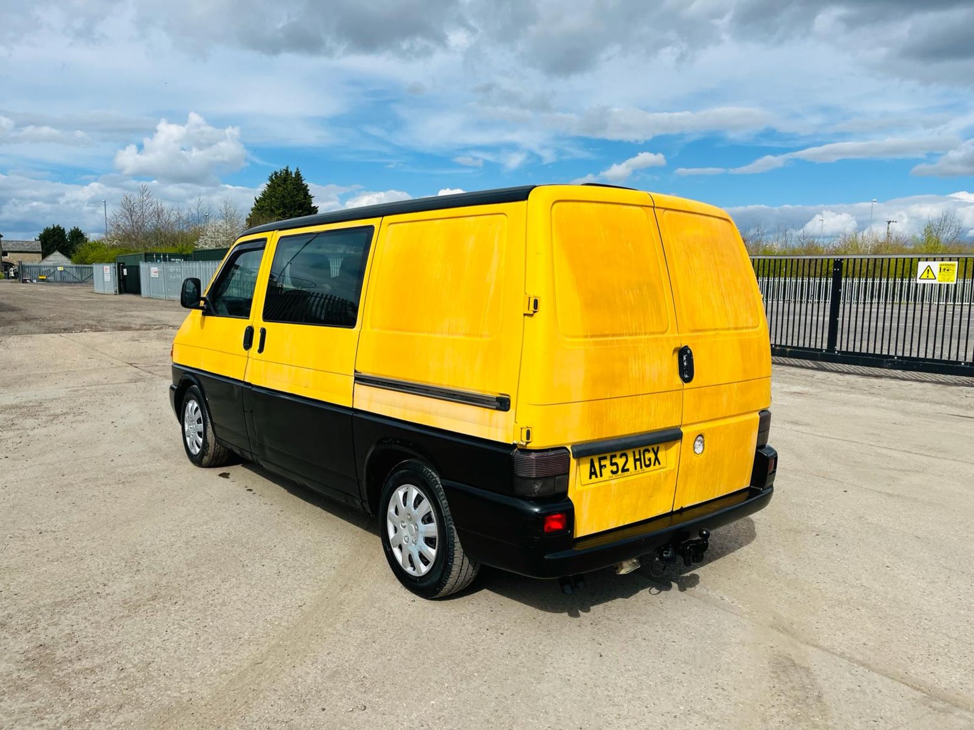 Volkswagen Transporter 2.5 1200 TDI SWB Coachbuilt Bespoke 2002 (52 Reg)- CAMPER - No Vat - Image 5 of 27