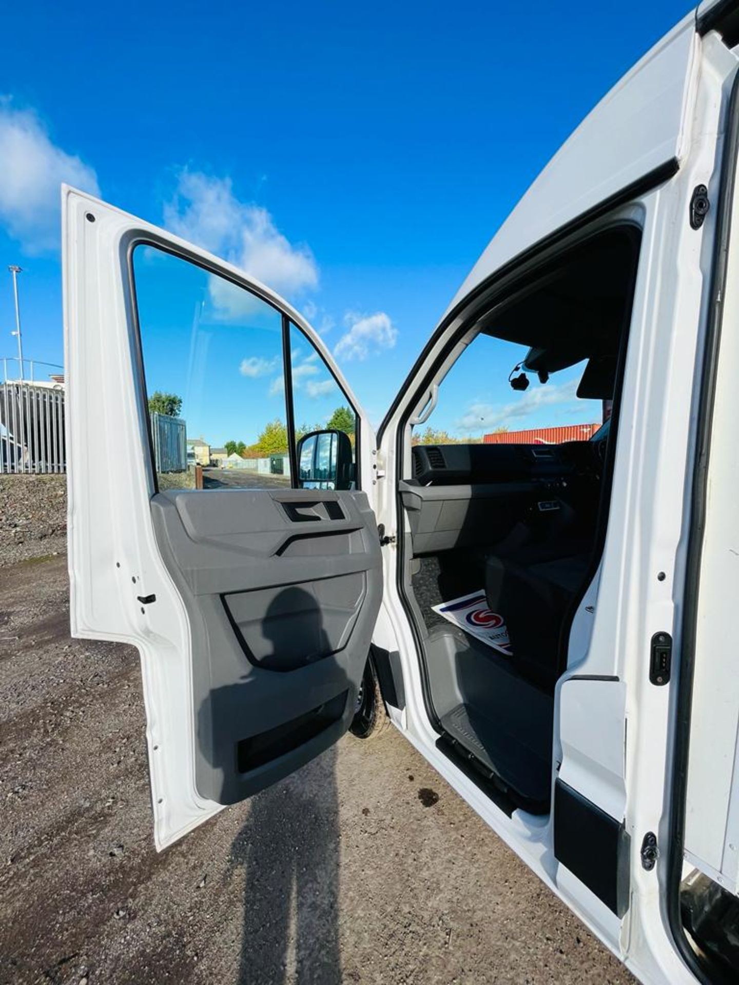 ** ON SALE ** Volkswagen Crafter CR35 Startline TDI 140 BMT 2.0 L2 H2 2018 "18 Reg-fridge freezer - Image 22 of 26