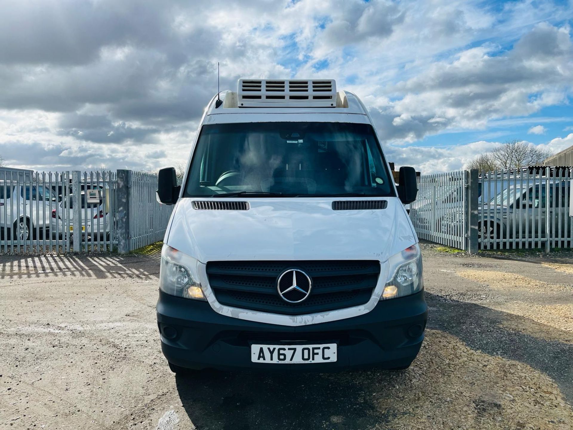 Mercedes Benz Sprinter CDI 416 Fridge/Freezer 2.2 L2H3 2017'67 Reg -1 Owner From New-ULEZ COMPLIANT - Image 2 of 25