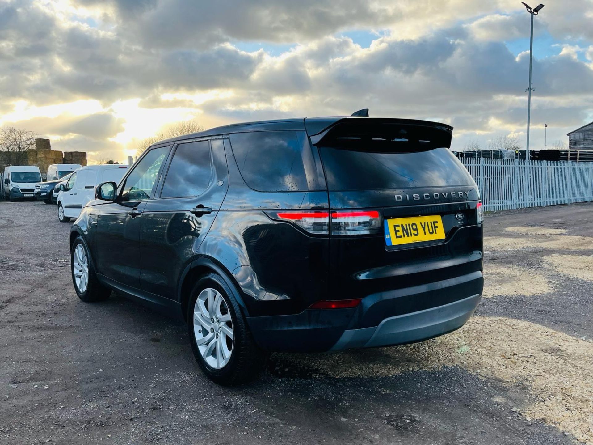 Land Rover Discovery 306 SE Van 3.0 SD6 2019 '19 Reg' - A/C-Navigation-Alloy Wheels- ULEZ Compliant - Bild 5 aus 31