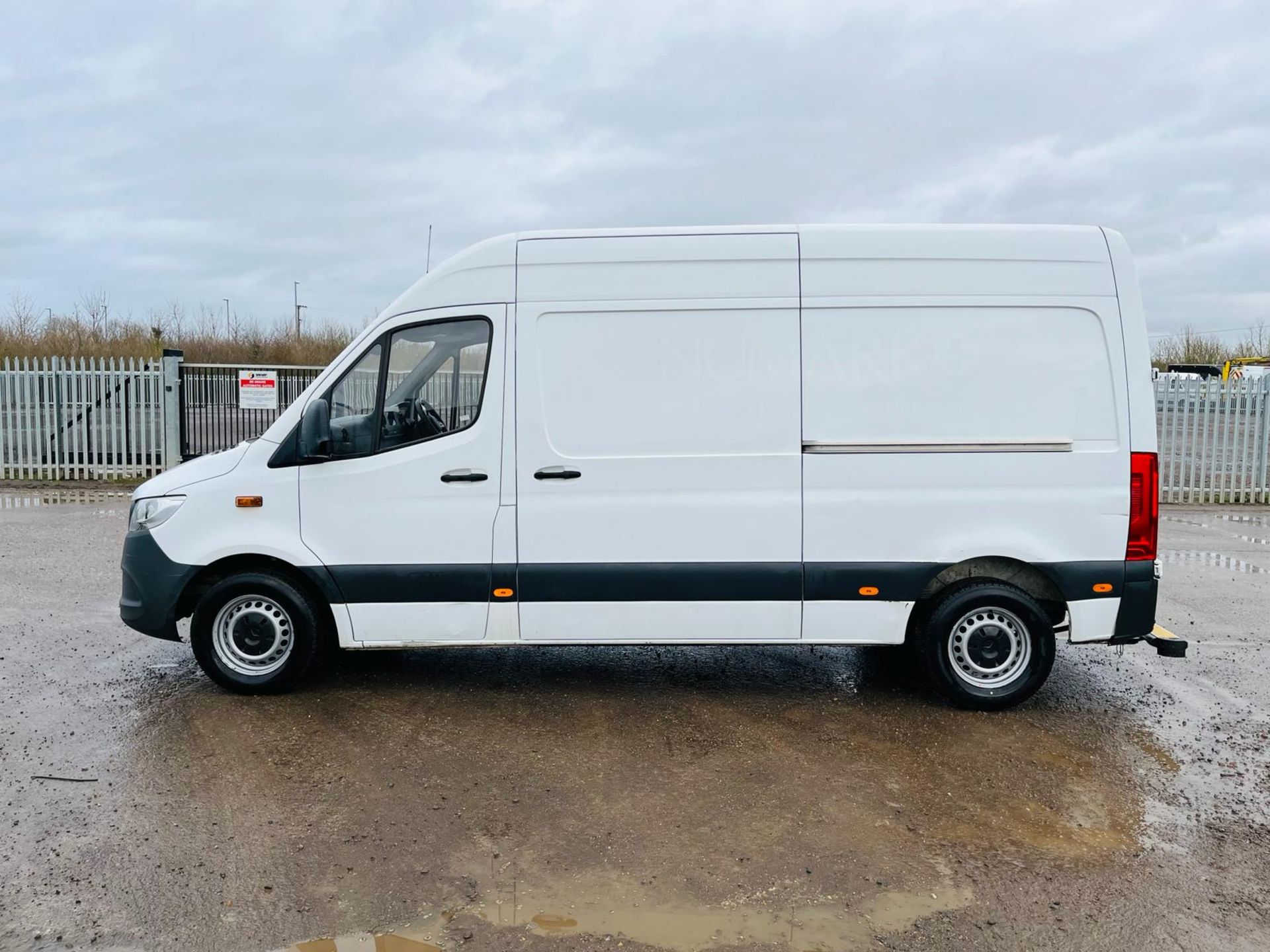 ** ON SALE ** AMercedes Benz Sprinter 2.1 314 CDI L2 H2 FWD 2020 '69 Reg' ULEZ Compliant - One Owner - Image 4 of 28