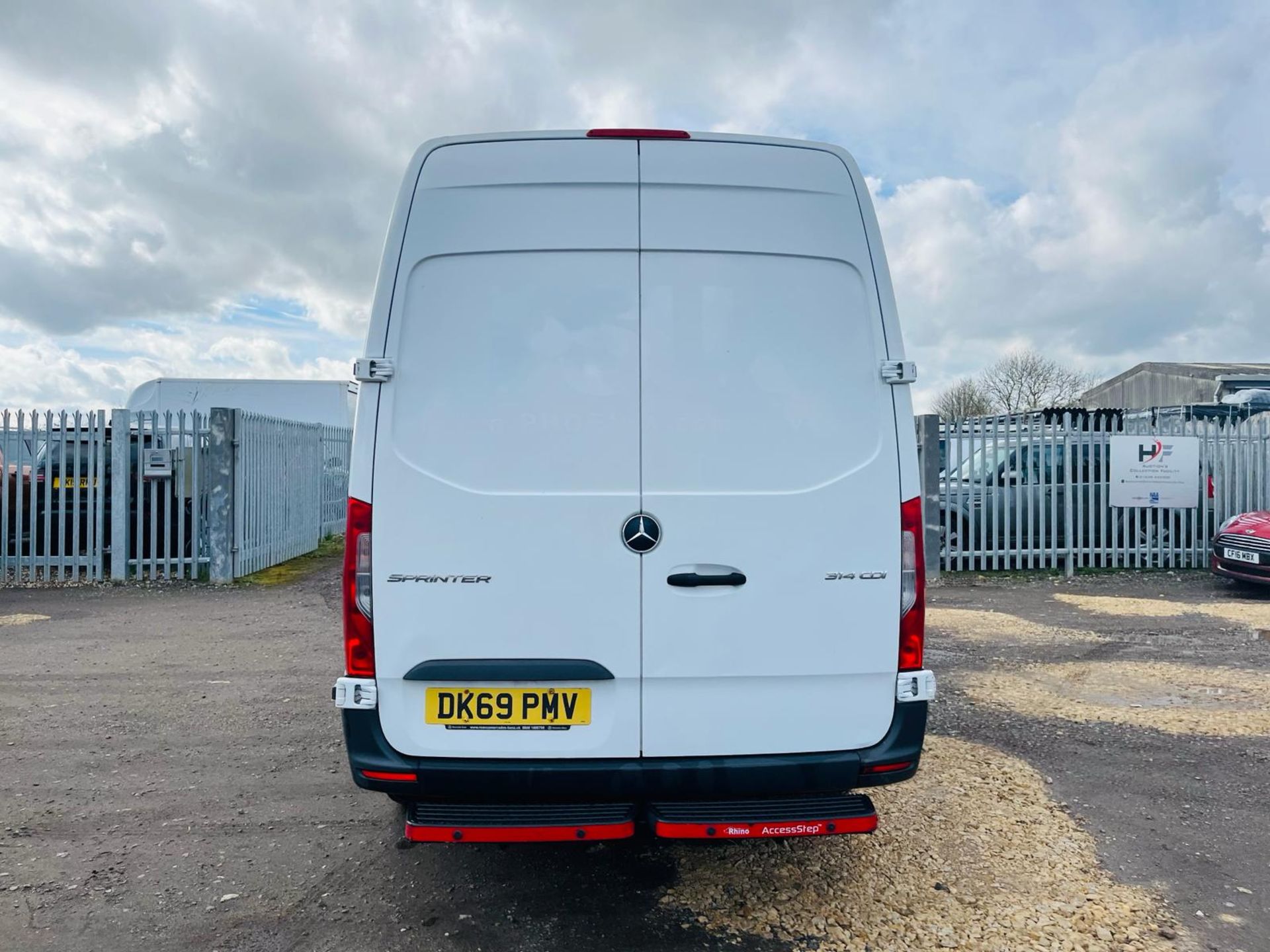 Mercedes-Benz Sprinter Fridge / Freezer 314 CDI 3.5T 2.1 L2 H2 2019 '69 Reg' - A/C - ULEZ Compliant - Image 9 of 29