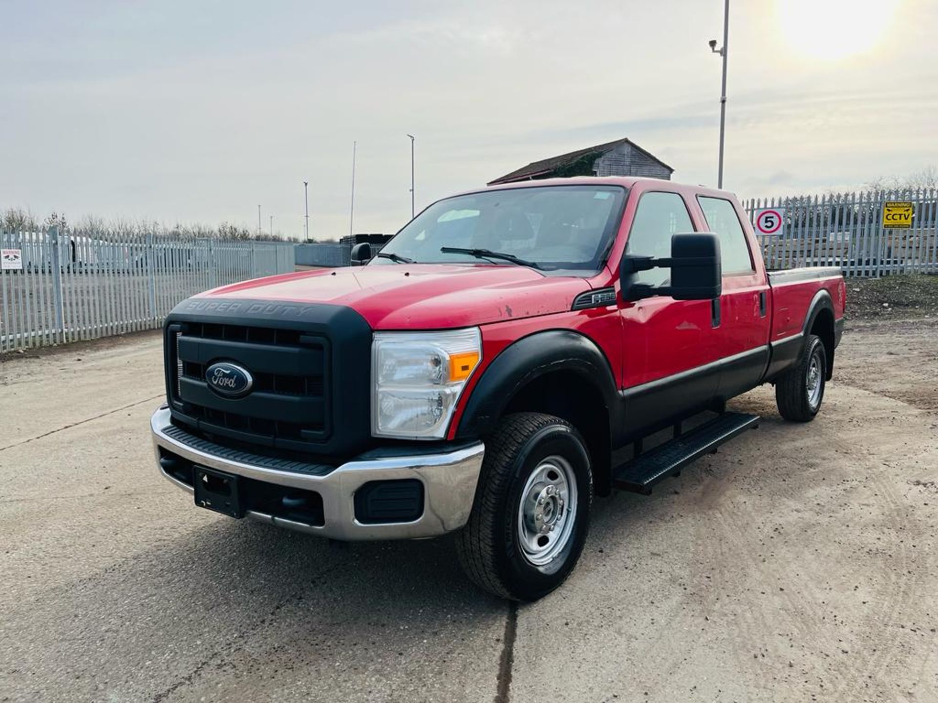 Ford F250 Super Duty XL 6.2L V8 SRW 4WD CrewCab '2012 Year' - A/C - Fresh Import - ULEZ Compliant - Image 3 of 25