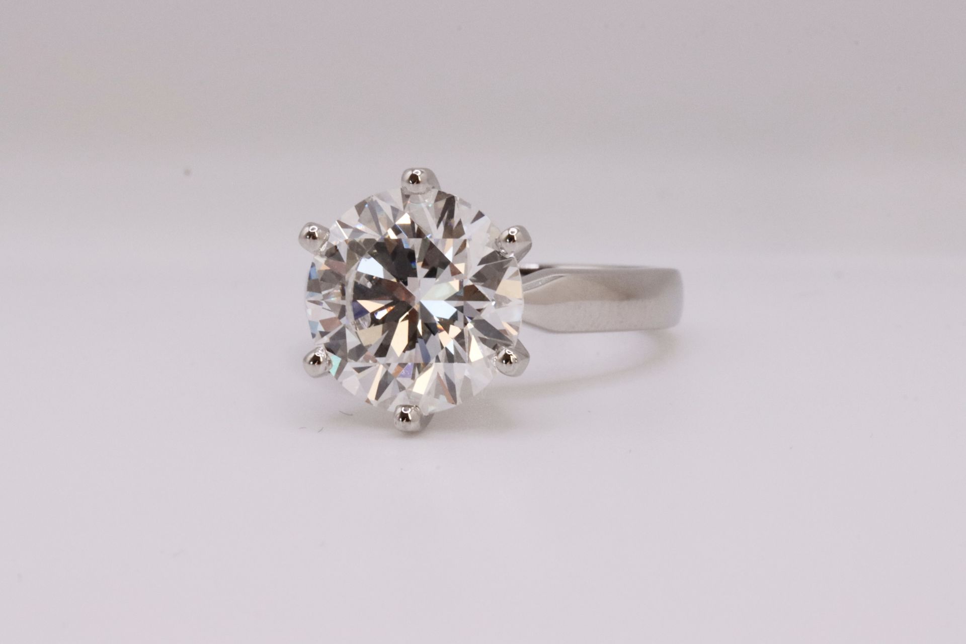 ** ON SALE ** Round Brilliant Cut Diamond Platinum Ring 5.00 Carat F Colour VS2 Clarity IDEAL - Image 3 of 8