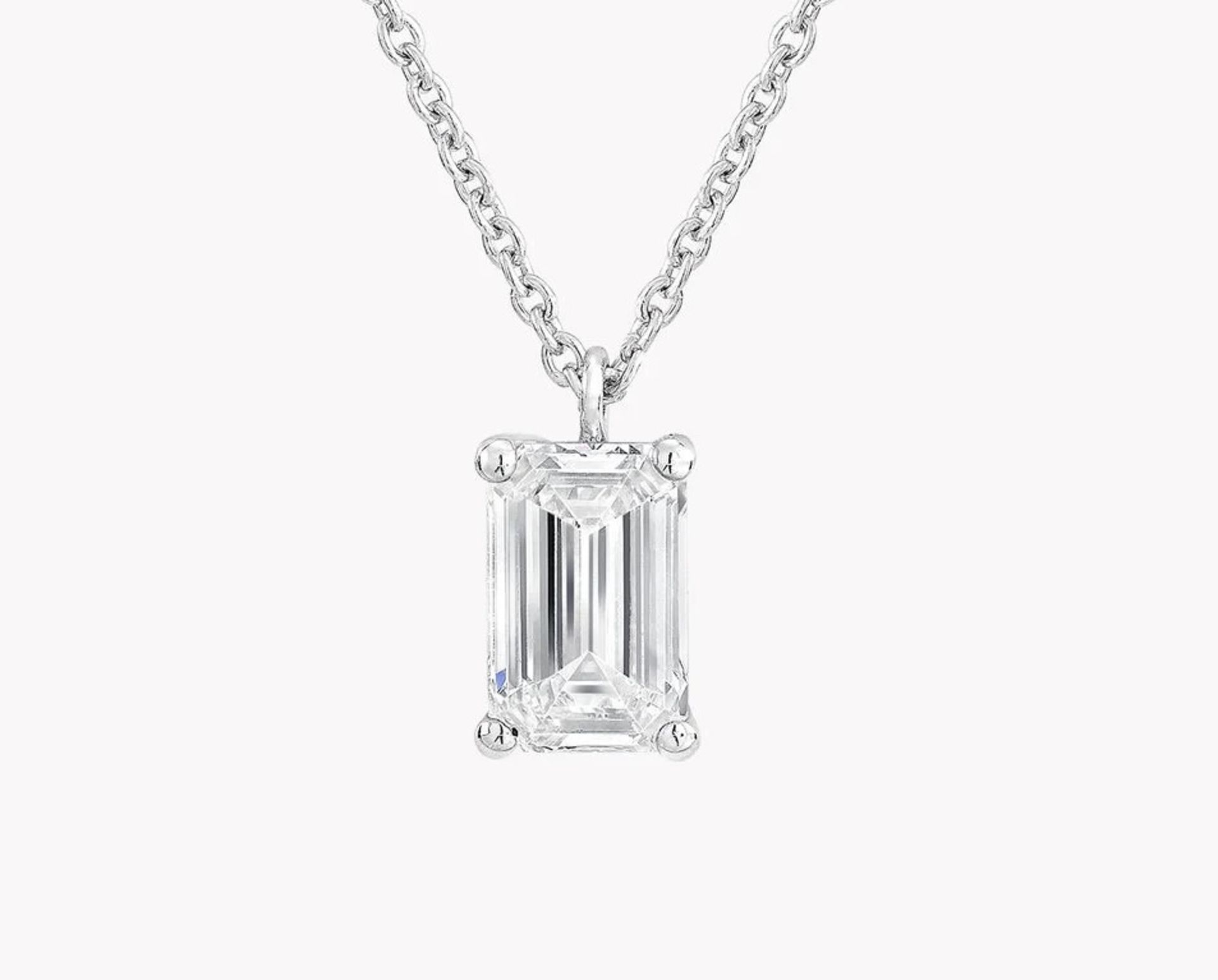 Emerald Cut Diamond 2.00 Carat D Colour VVS2 Clarity - Necklace Pendant - 18kt White Gold -IGI - Image 2 of 3