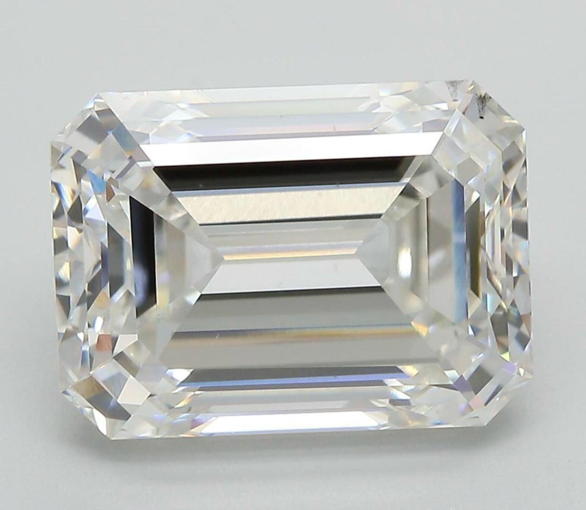 Emerald Cut Diamond F Colour VS2 Clarity 10.01 Carat EX EX - IGI - Bild 2 aus 10