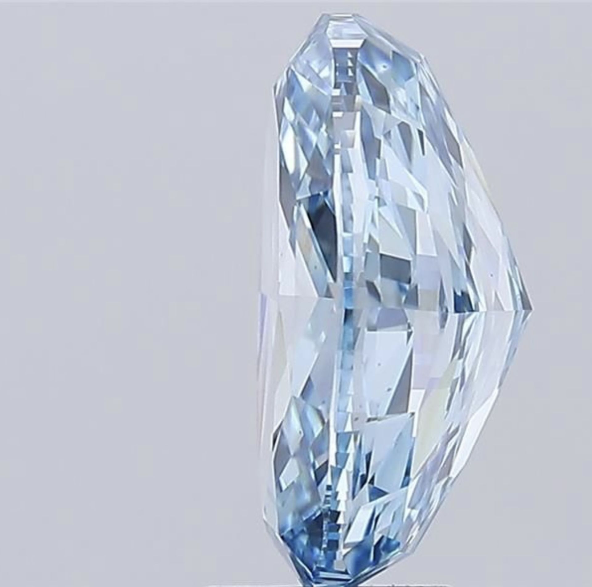 Oval Diamond 5.09 Carat Fancy Blue Colour VS1 Clarity EX EX - IGI - Bild 3 aus 9
