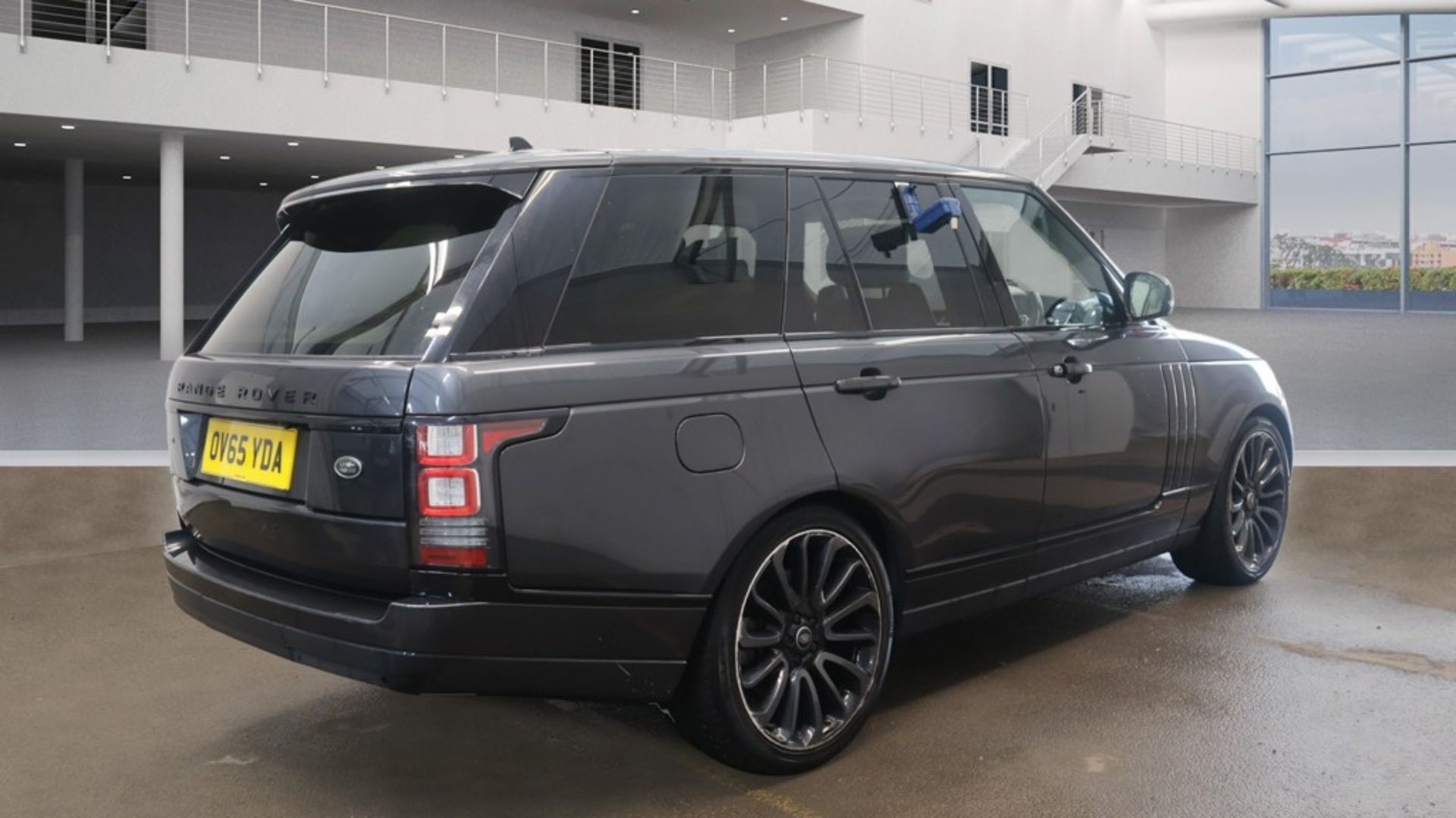 ** ON SALE ** Land Rover Range Rover 4.4 Vogue SDV8 Autobiography 2015 '65 Reg' 4WD - Sat Nav - Image 3 of 8