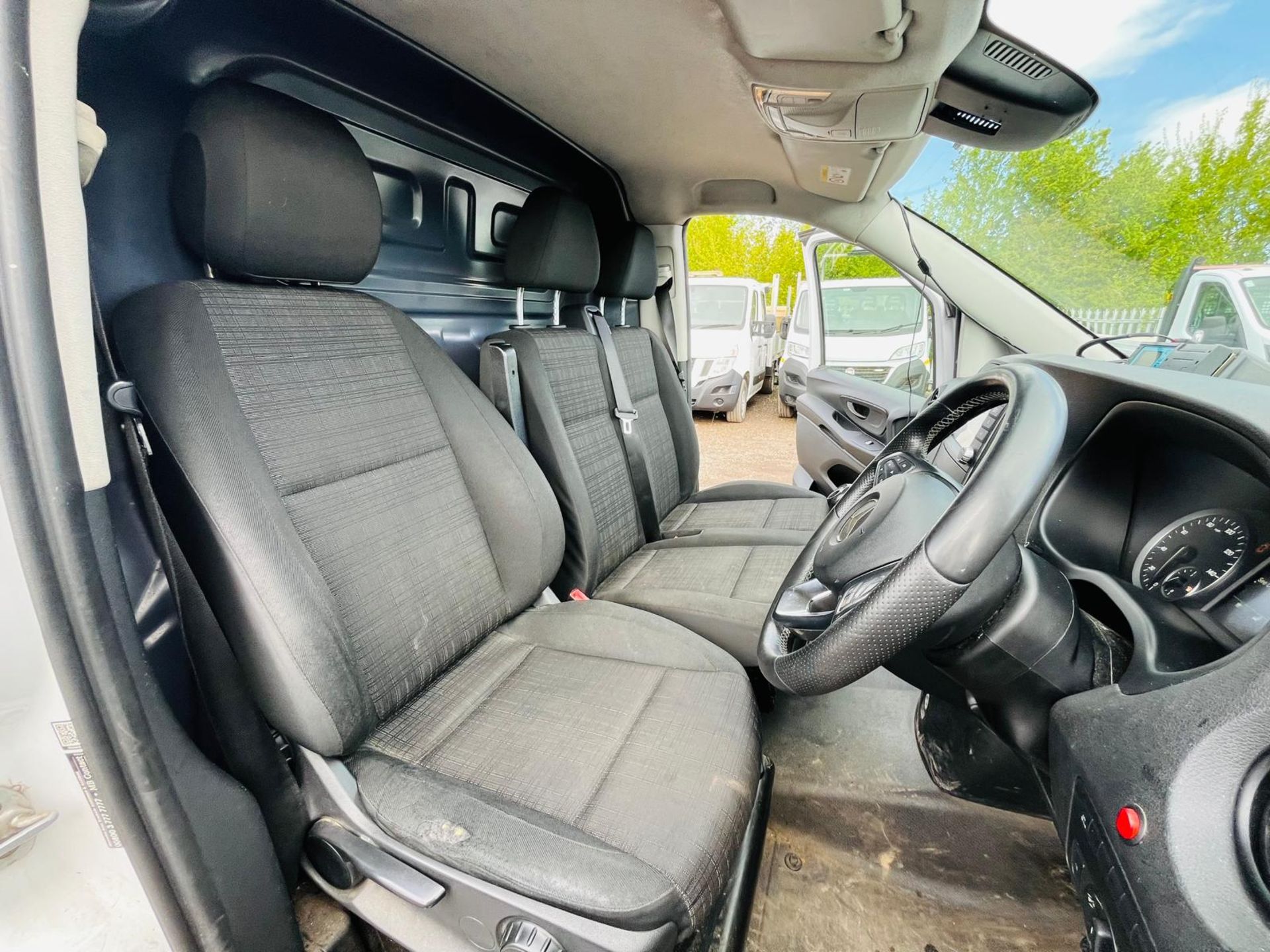Mercedes Benz Vito 114 CDI RWD Fridge/Freezer 2.1 2019 '69 Reg '-ULEZ Compliant-Parking Sensors-A/C - Image 16 of 27