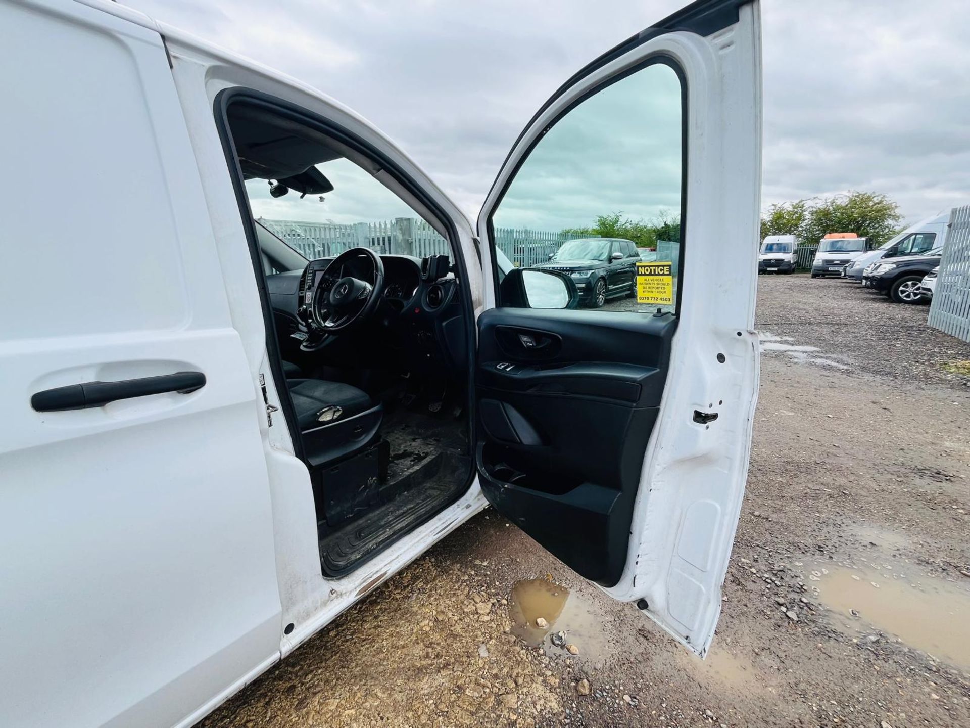 Mercedes Benz Vito 114 CDI RWD Fridge/Freezer 2.1 2019 '19 Reg '-ULEZ Compliant-Parking Sensors-A/C - Image 15 of 27