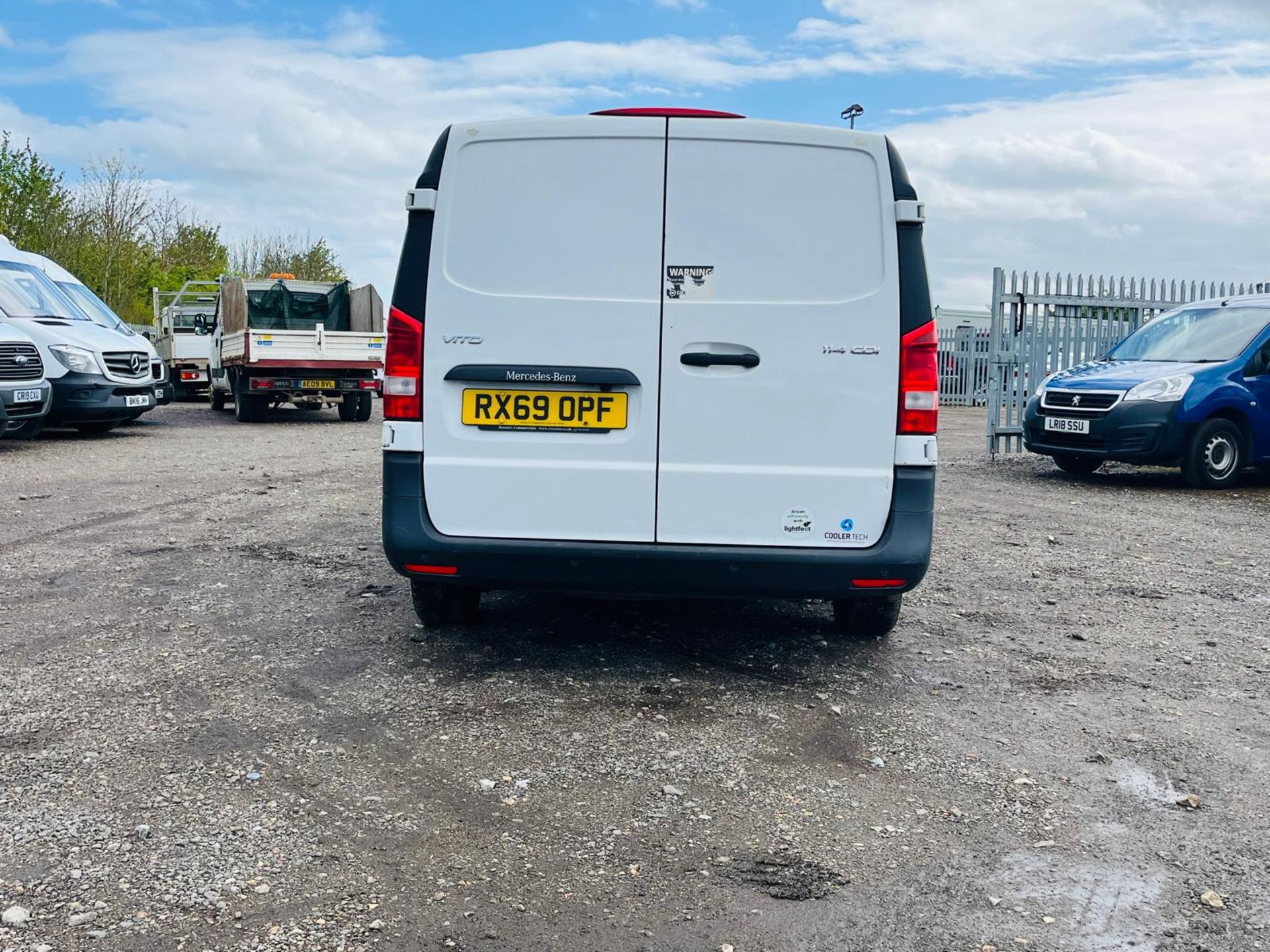 Mercedes Benz Vito 114 CDI RWD Fridge/Freezer 2.1 2019 '69 Reg '-ULEZ Compliant-Parking Sensors-A/C - Image 9 of 27