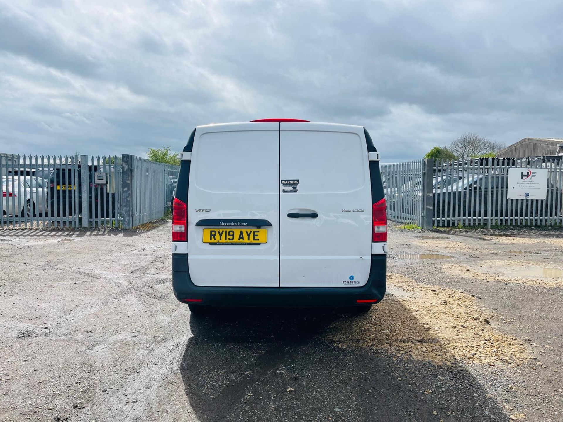 Mercedes Benz Vito 114 CDI RWD Fridge/Freezer 2.1 2019 '19 Reg '-ULEZ Compliant-Parking Sensors-A/C - Image 9 of 27