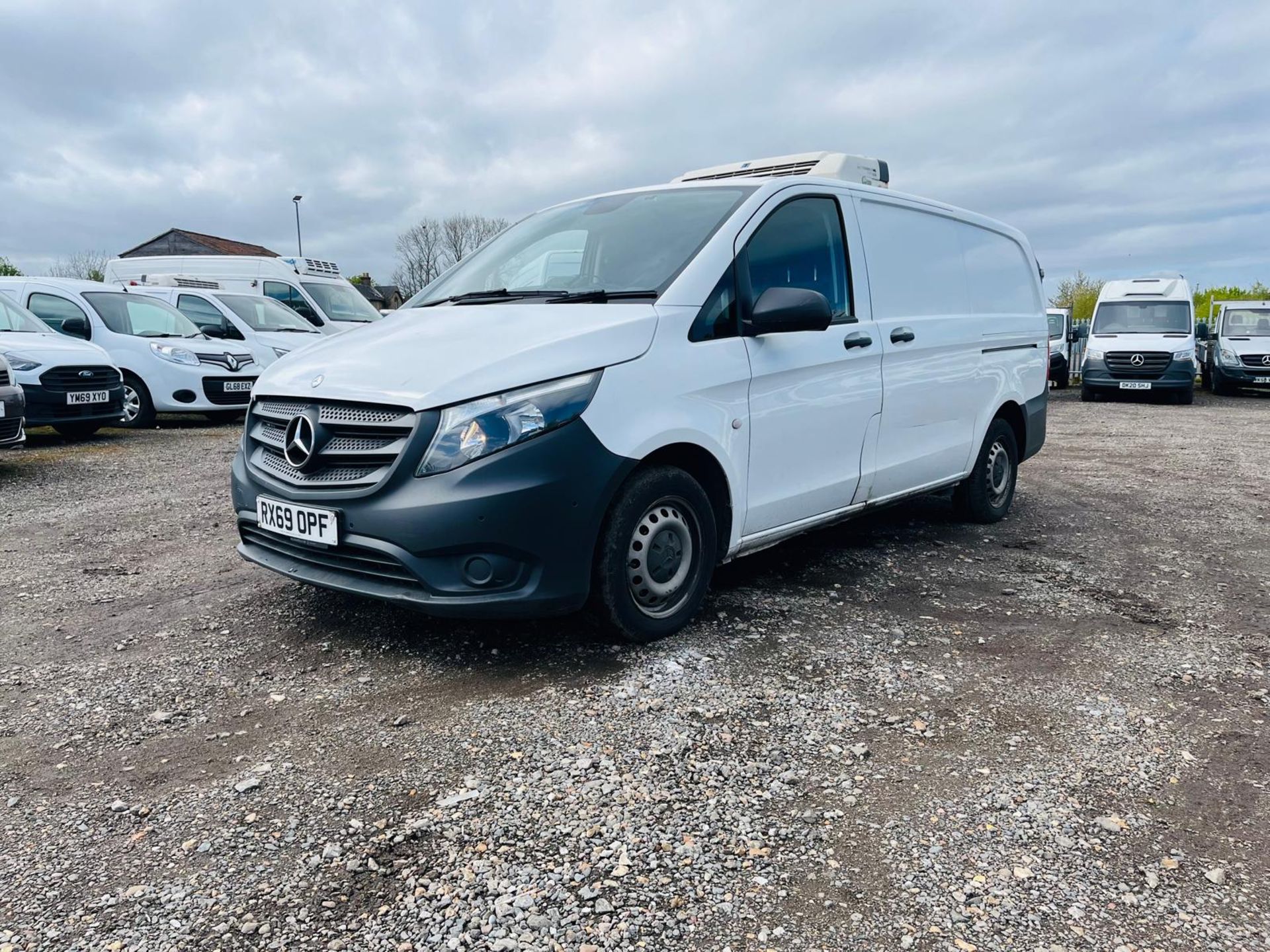 Mercedes Benz Vito 114 CDI RWD Fridge/Freezer 2.1 2019 '69 Reg '-ULEZ Compliant-Parking Sensors-A/C - Image 3 of 27