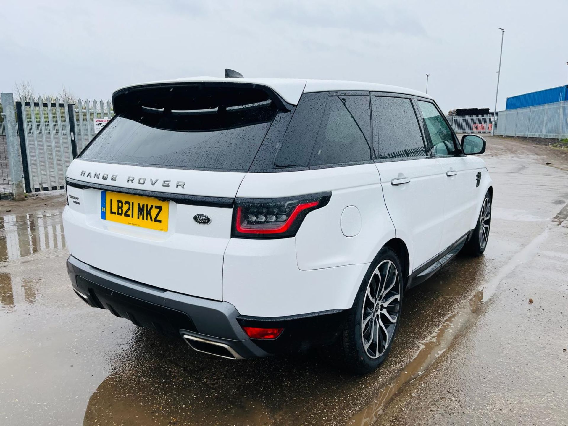 ** ON SALE ** Land Rover Range Rover Sport 2.0 P400E HSE Hybrid 2021 '21 Reg' -Panoramic Roof- - Image 9 of 38