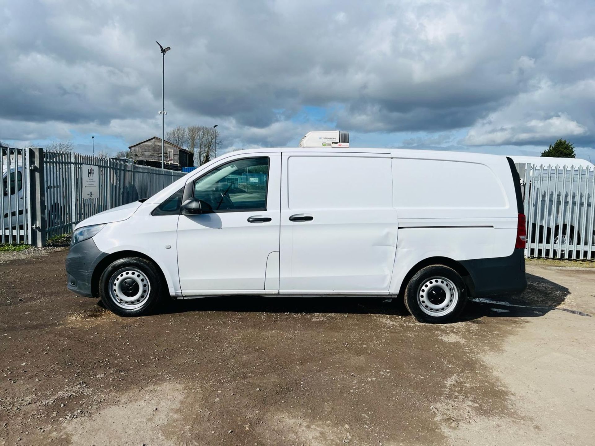 Mercedes Benz Vito 2.1 114 CDI BlueTec PURE Fridge/Freezer 2019 '69 Reg' - ULEZ Compliant - Image 4 of 29