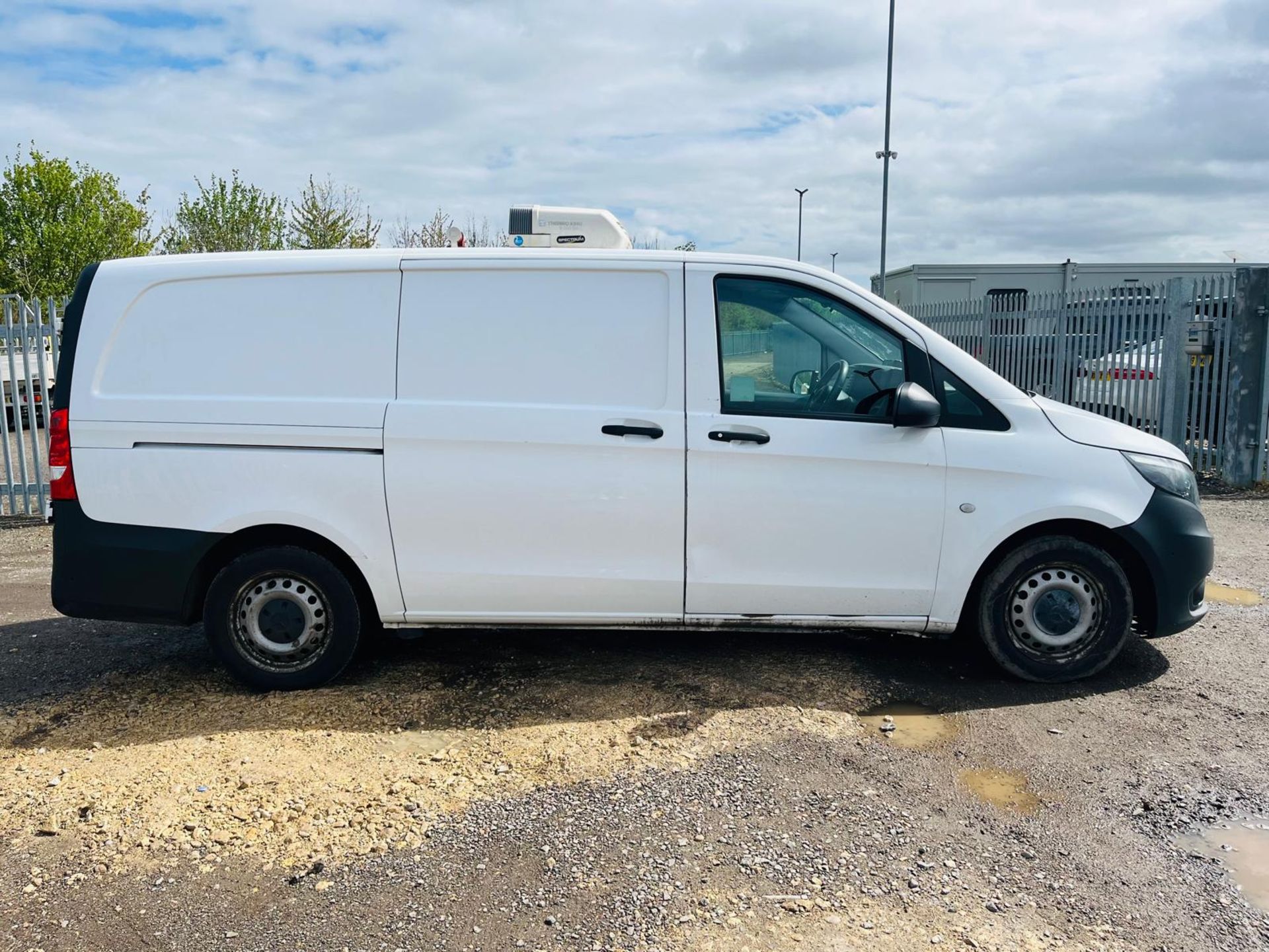 Mercedes Benz Vito 114 CDI RWD Fridge/Freezer 2.1 2019 '19 Reg '-ULEZ Compliant-Parking Sensors-A/C - Image 14 of 27