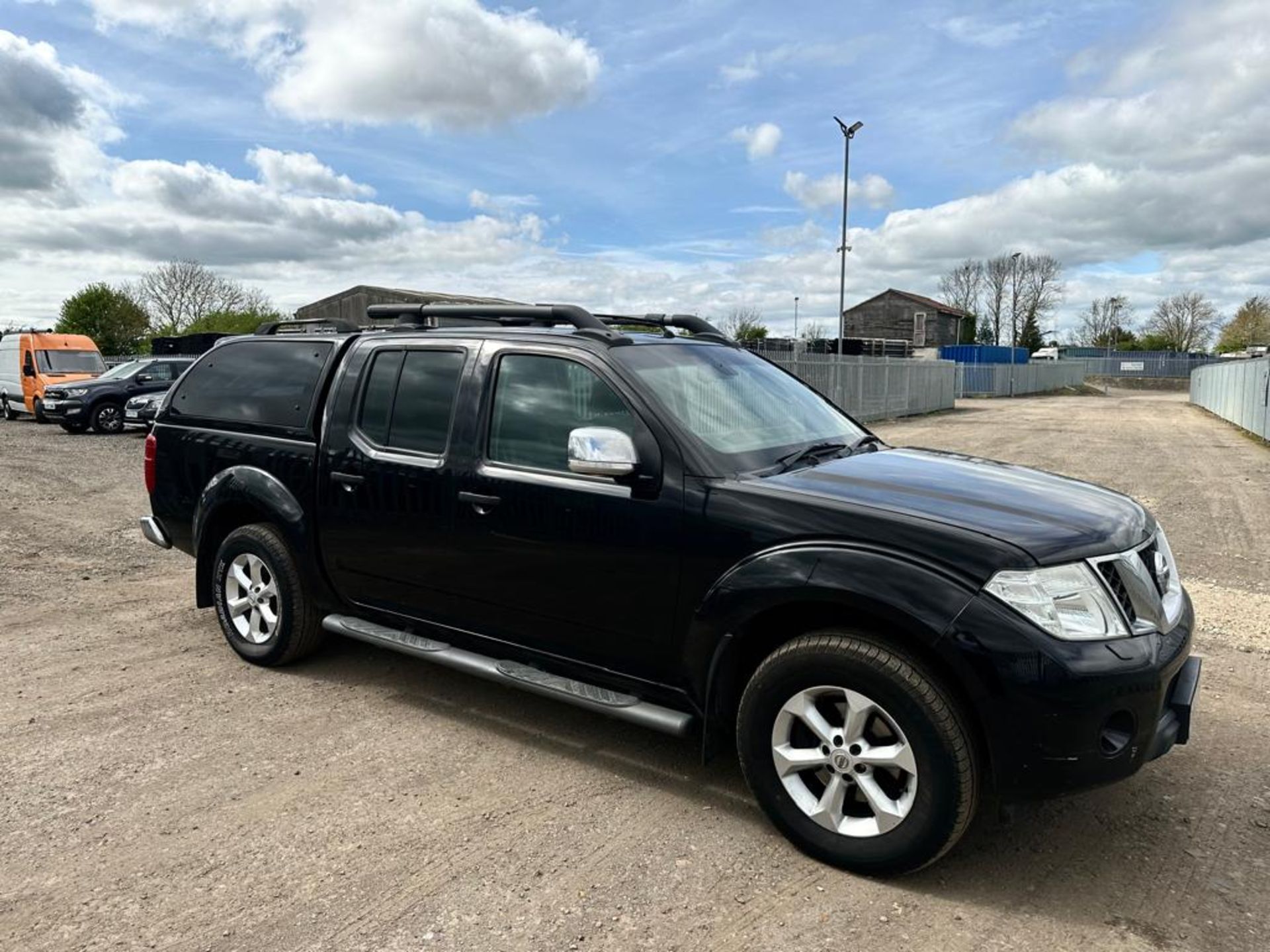 ** ON SALE ** Nissan Navara Tekna DCI 190 4WD 2.5 2015 '15 Reg' - A/C - Alloy Wheels - Tow Bar