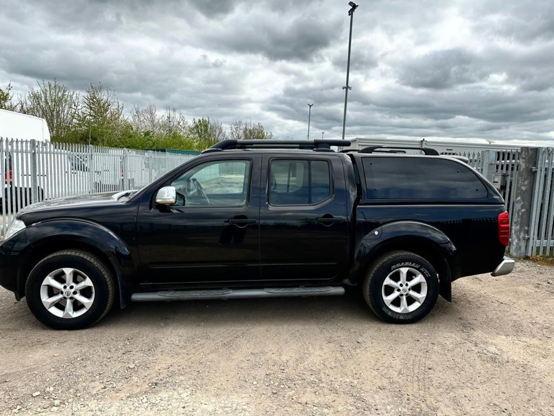 ** ON SALE ** Nissan Navara Tekna DCI 190 4WD 2.5 2015 '15 Reg' - A/C - Alloy Wheels - Tow Bar - Image 5 of 36