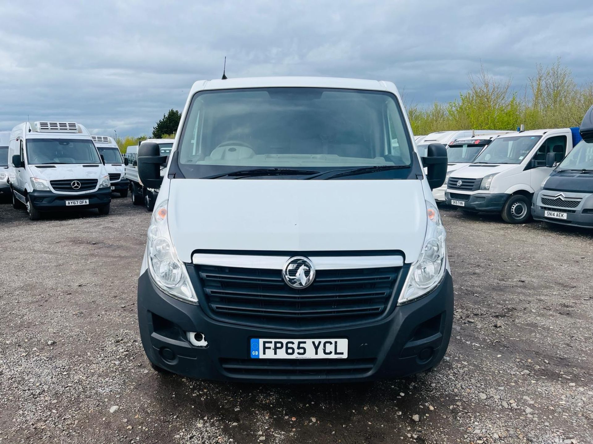 Vauxhall Movano 3.5T 2.3 CDTI 125 L3H1 Dropside CrewCab -Bluetooth Handsfree -1 Former Keeper - Bild 2 aus 27