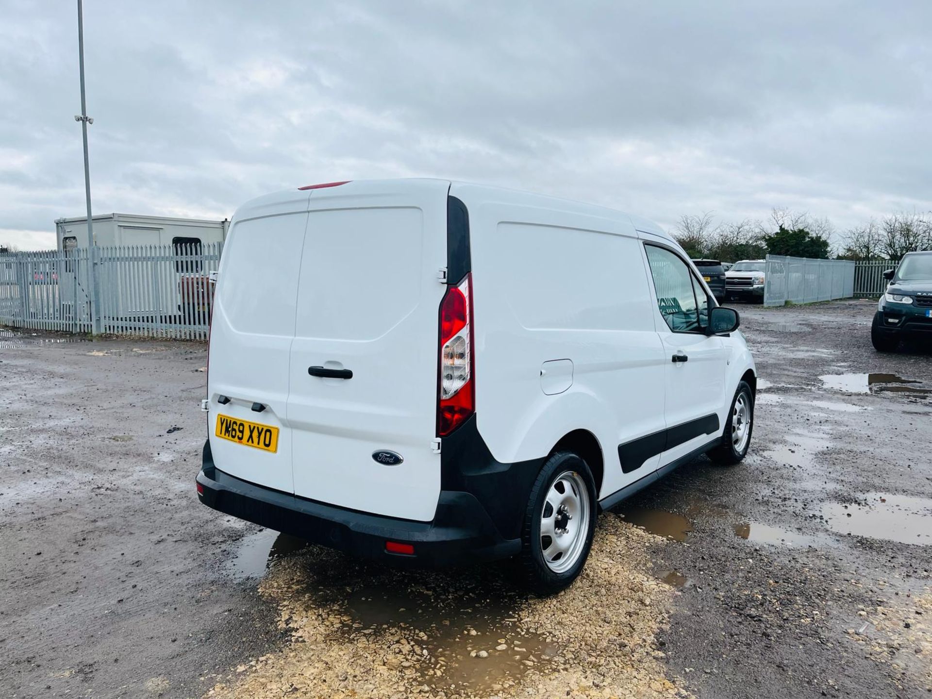 Ford Transit Connect 1.5 Ecoblue Leader 100 200 L1 H1 2020 '69 Reg' -ULEZ Compliant -1 former owner - Image 12 of 27