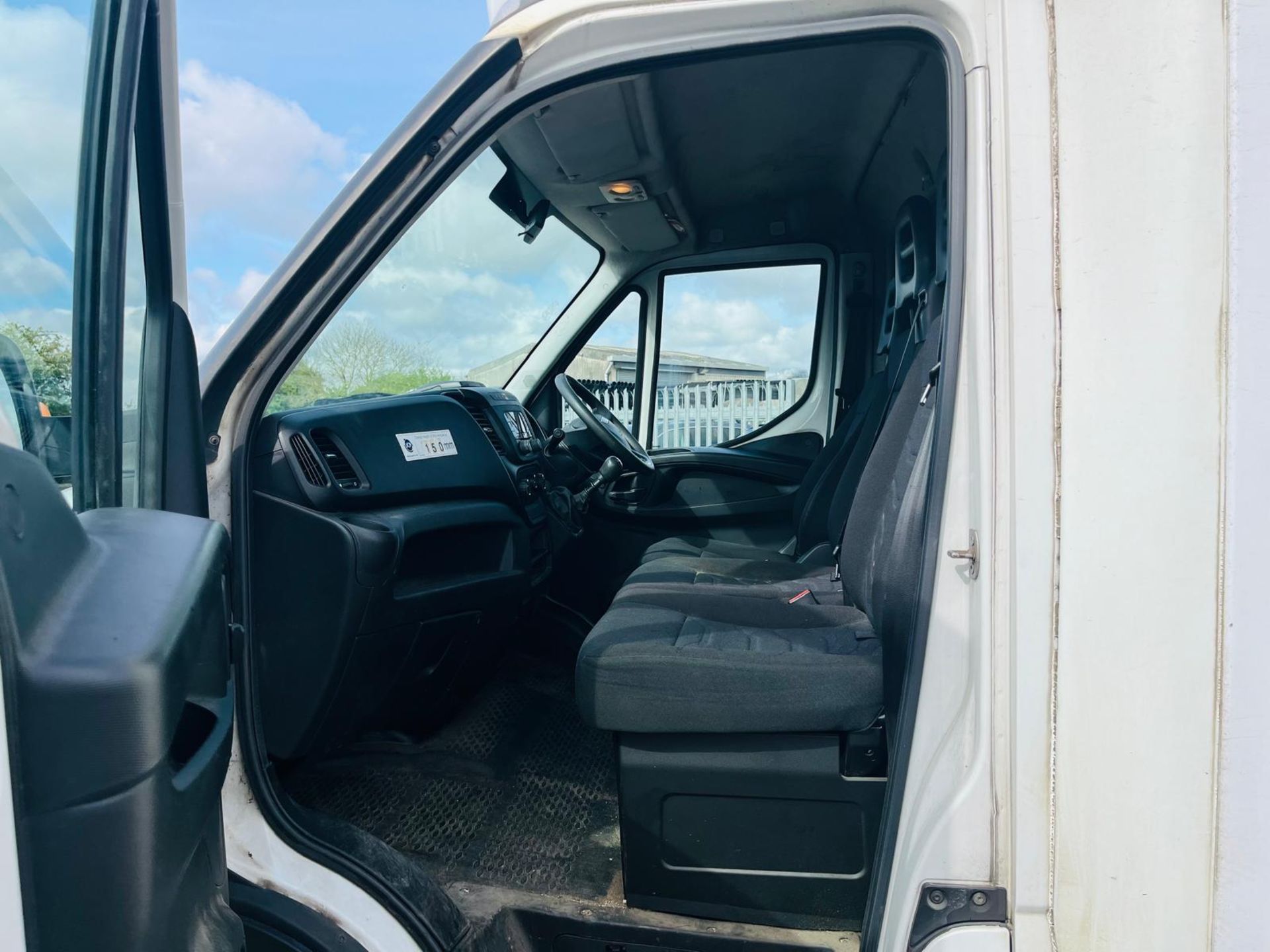 IVECO Daily Luton 35S14 MWB 2.3 3.5 Tonne 2016 '66 Reg' - ULEZ Compliant - Power Windows - Bild 18 aus 22