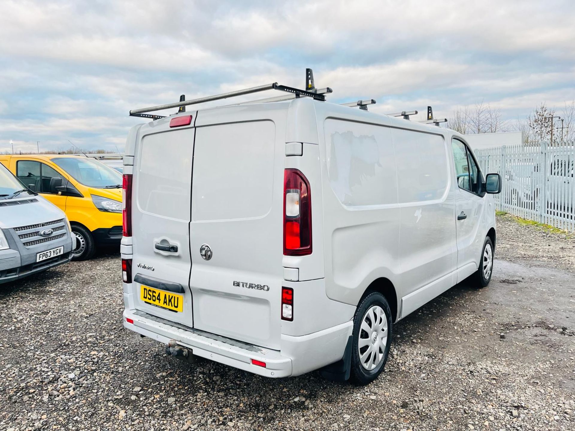 Vauxhall Vivaro 1.6 CDTI 120 Sportive L1 H1 2.7 2015 '64 Reg' - Panel Van - A/C - No Vat - Bild 12 aus 27