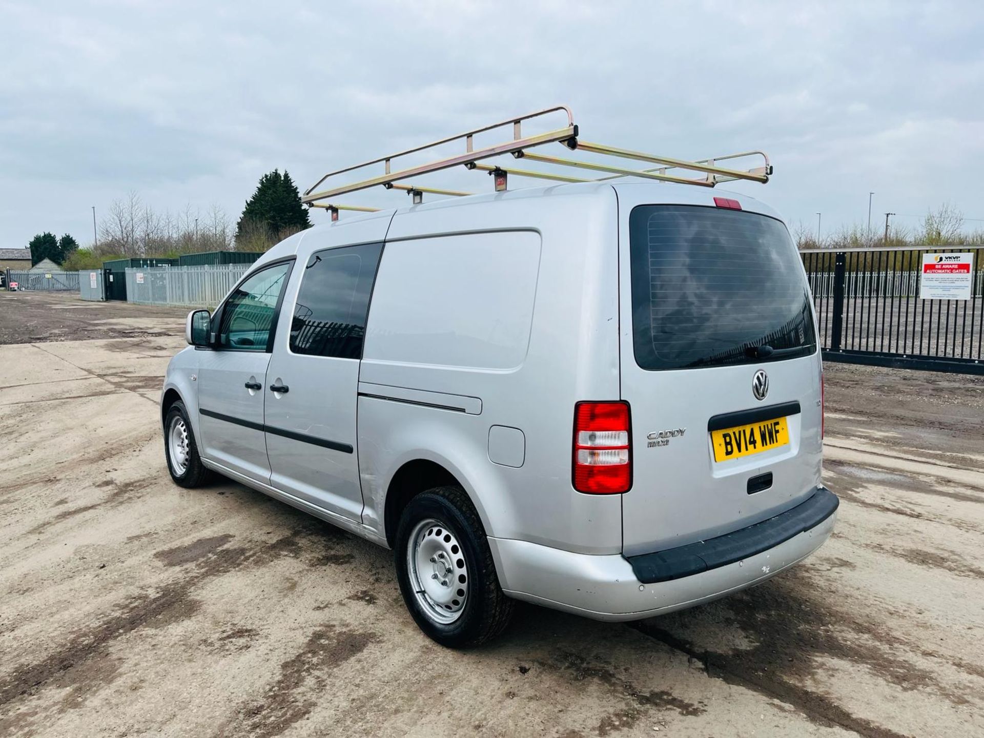 Volkswagen Caddy Maxi Kombi DSG C20 TDI 102 Crew Cab L3 1.6 2014'14 Reg'-Roof Rack- A/C- Bluetooth - Bild 9 aus 33