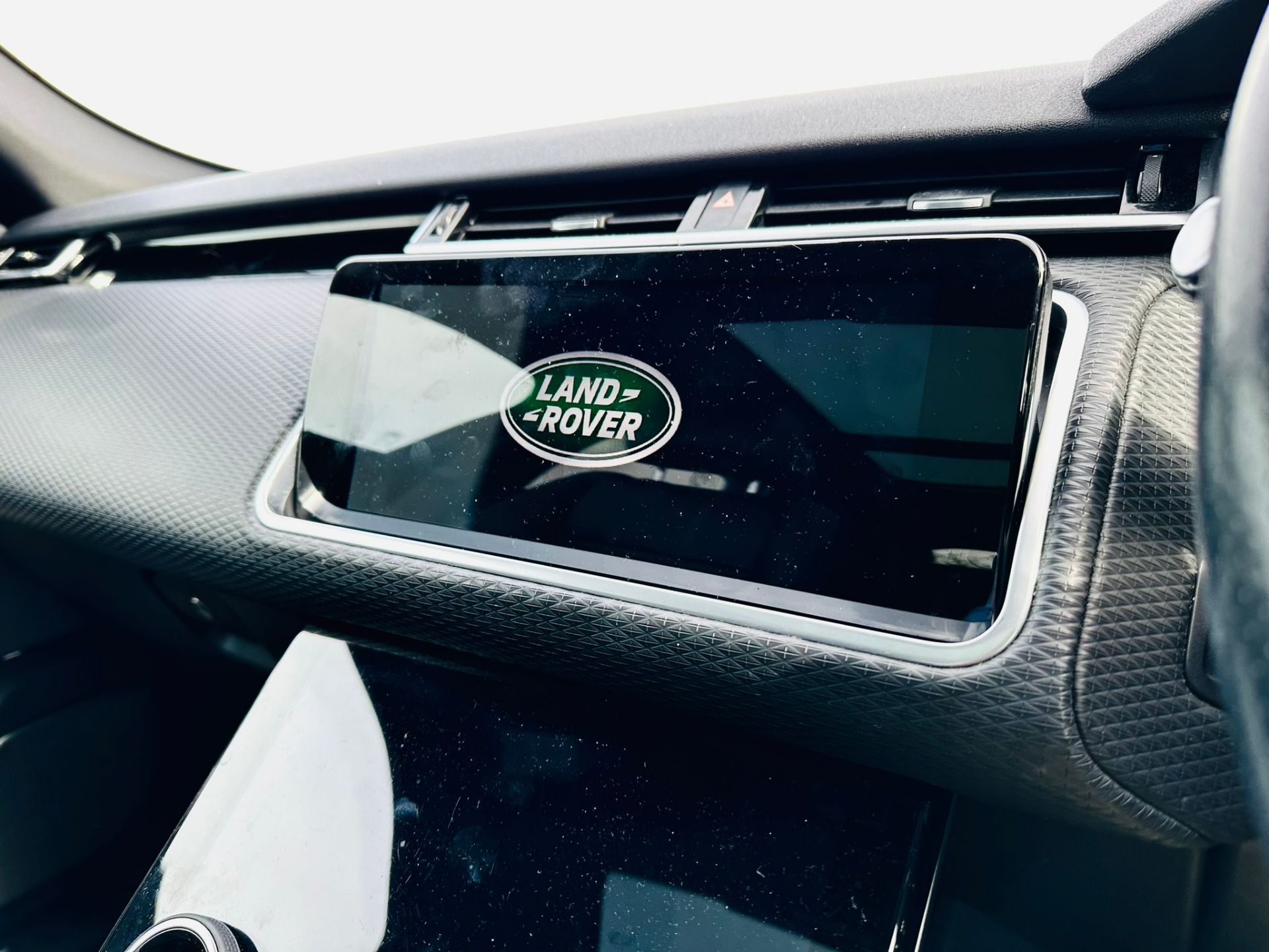 ** ON SALE ** Land Rover Range Rover Velar 2.0 D240 SE 2019'19 Reg' -ULEZ Compliant -A/C -Sat Nav - Bild 14 aus 22