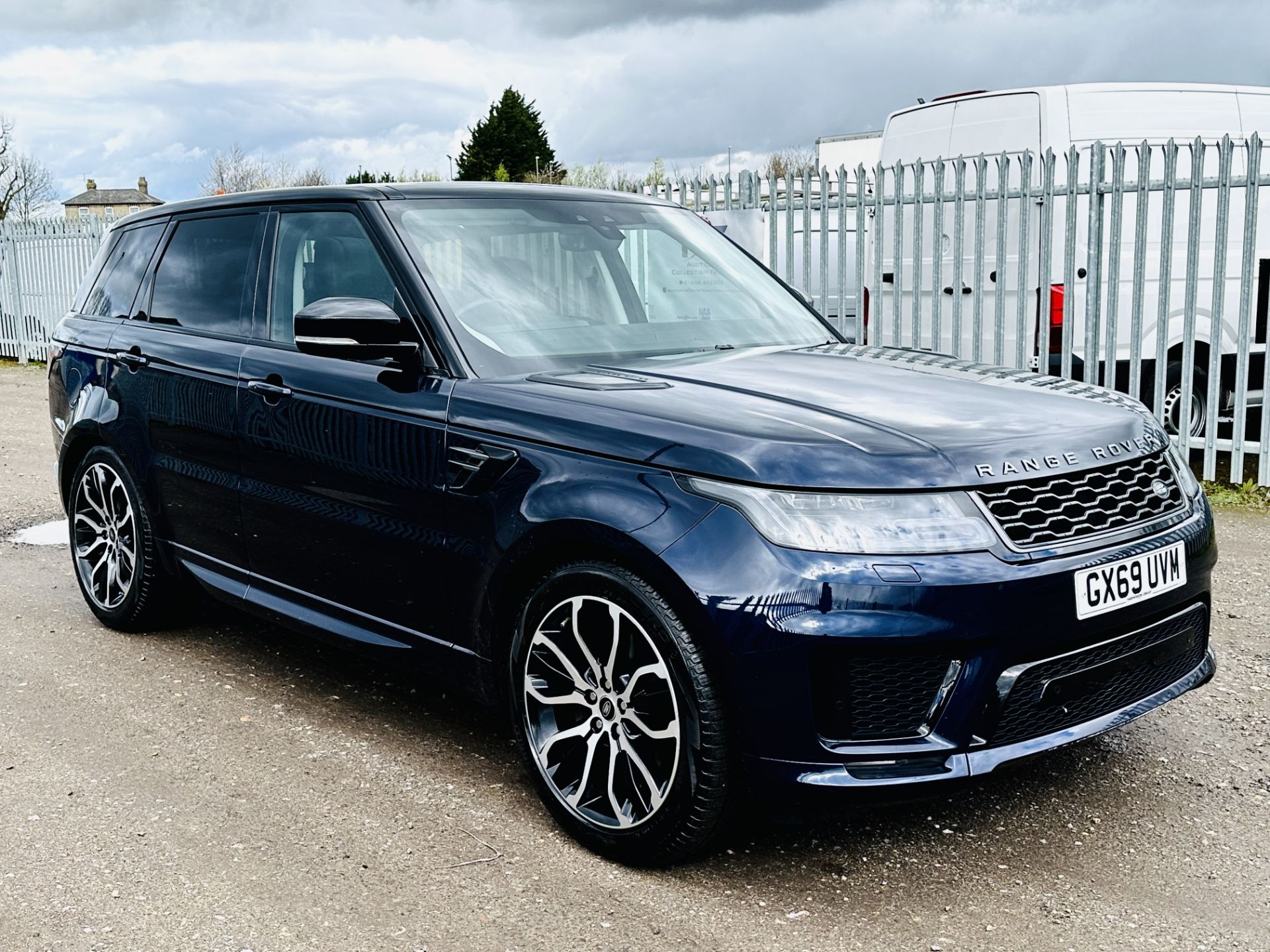 **ON SALE** Land Rover Range Rover Sport 3.0 SDV6 HSE DYNAMIC 2020 '69 Reg'- Only 47544 Miles