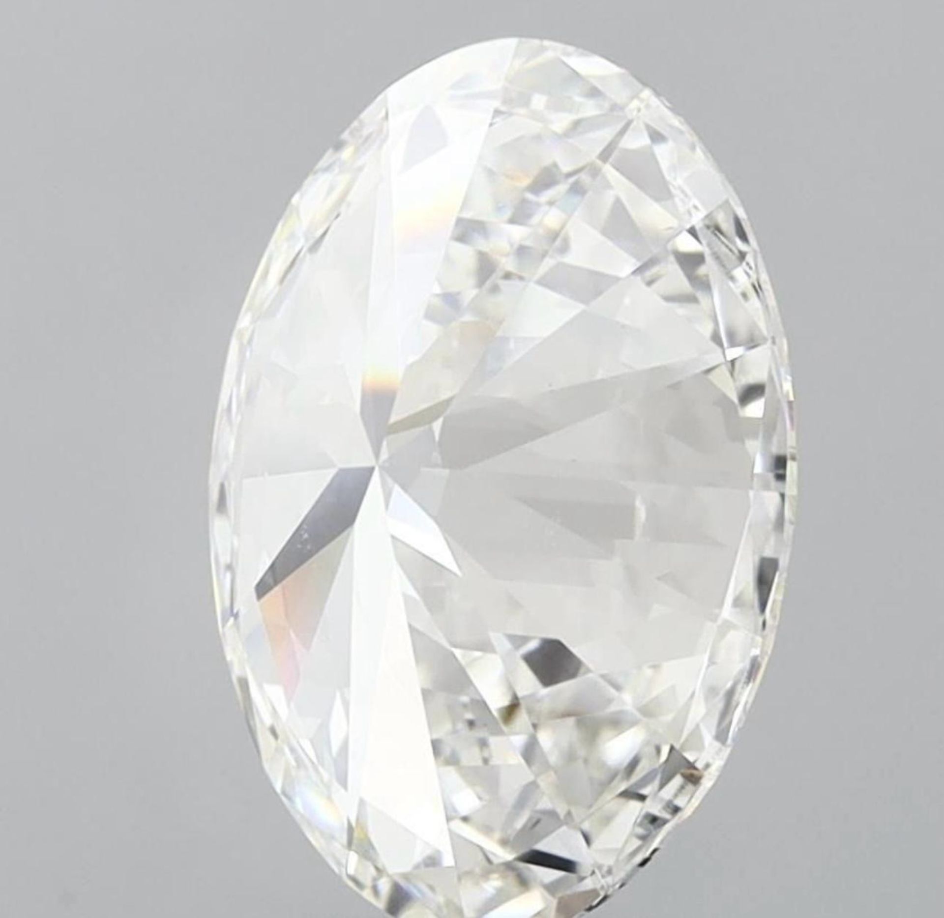 Oval Cut Diamond F Colour VS2 Clarity 8.03 Carat EX EX - IGI - Image 4 of 8