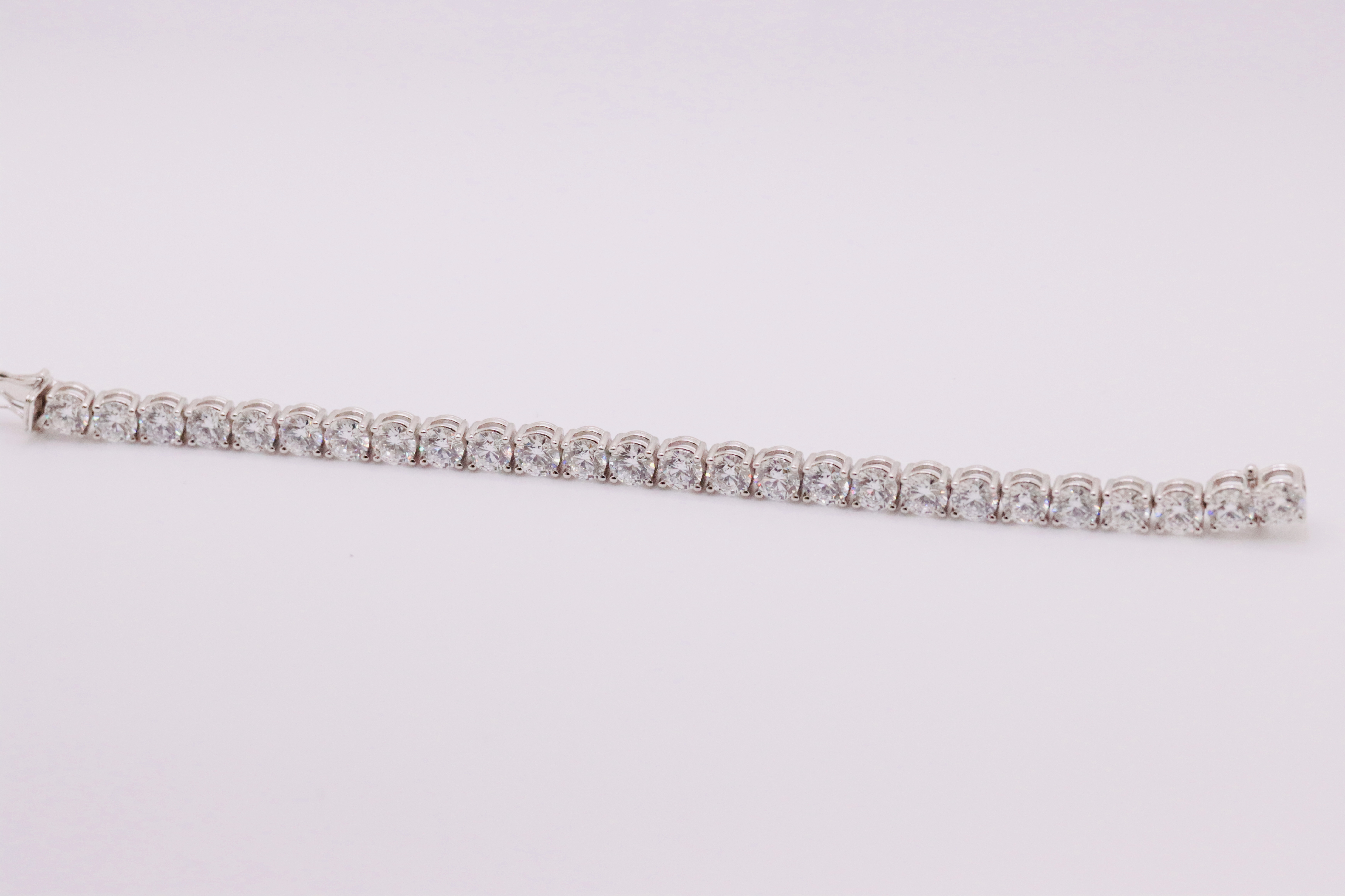 Round Brilliant Cut 21 Carat Diamond Tennis Bracelet D Colour VVS Clarity - 18Kt White Gold - IGI - Bild 4 aus 6