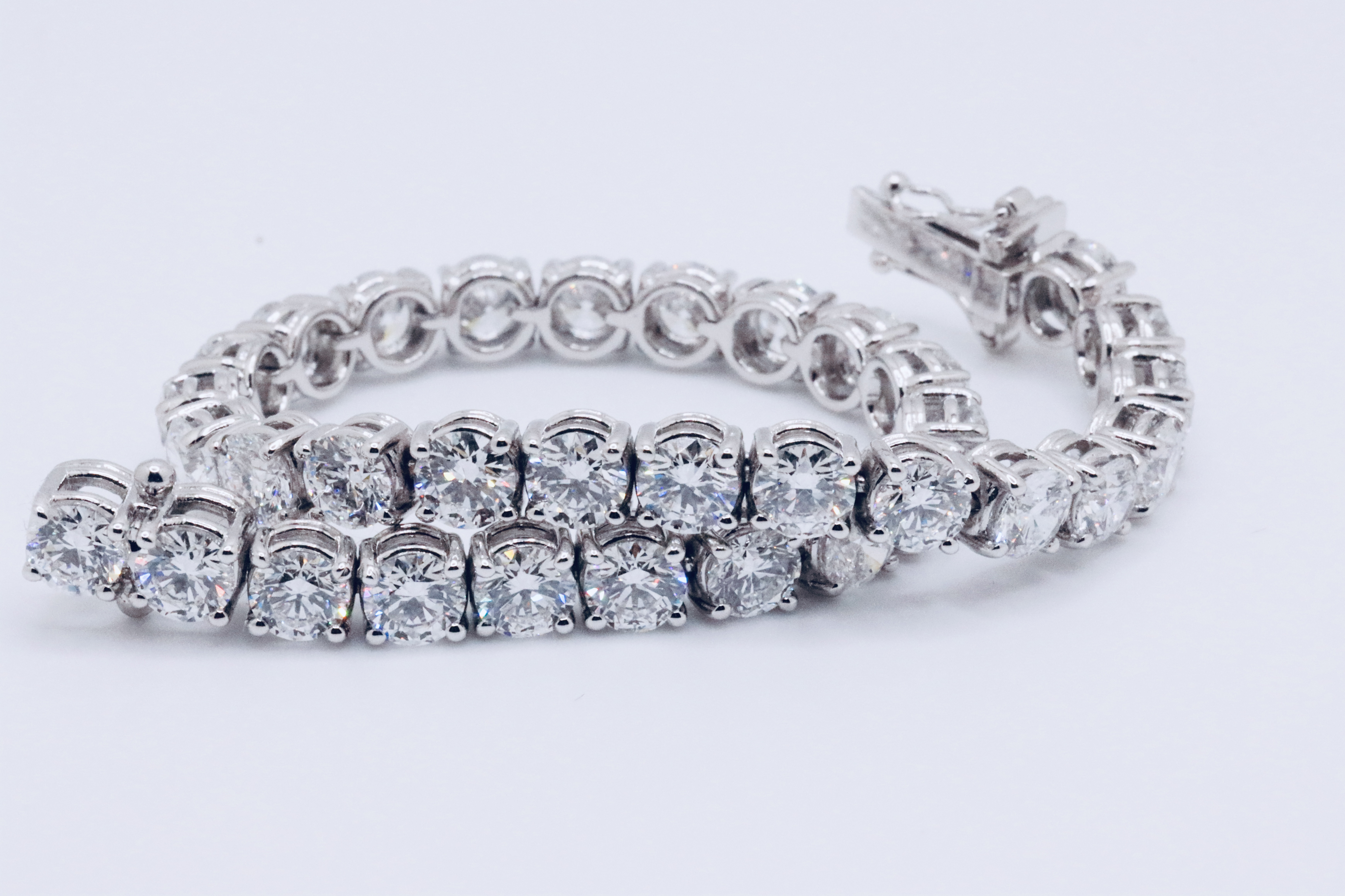 Round Brilliant Cut 14 Carat Diamond Tennis Bracelet D Colour VVS Clarity - 18Kt White Gold - IGI - Bild 2 aus 7