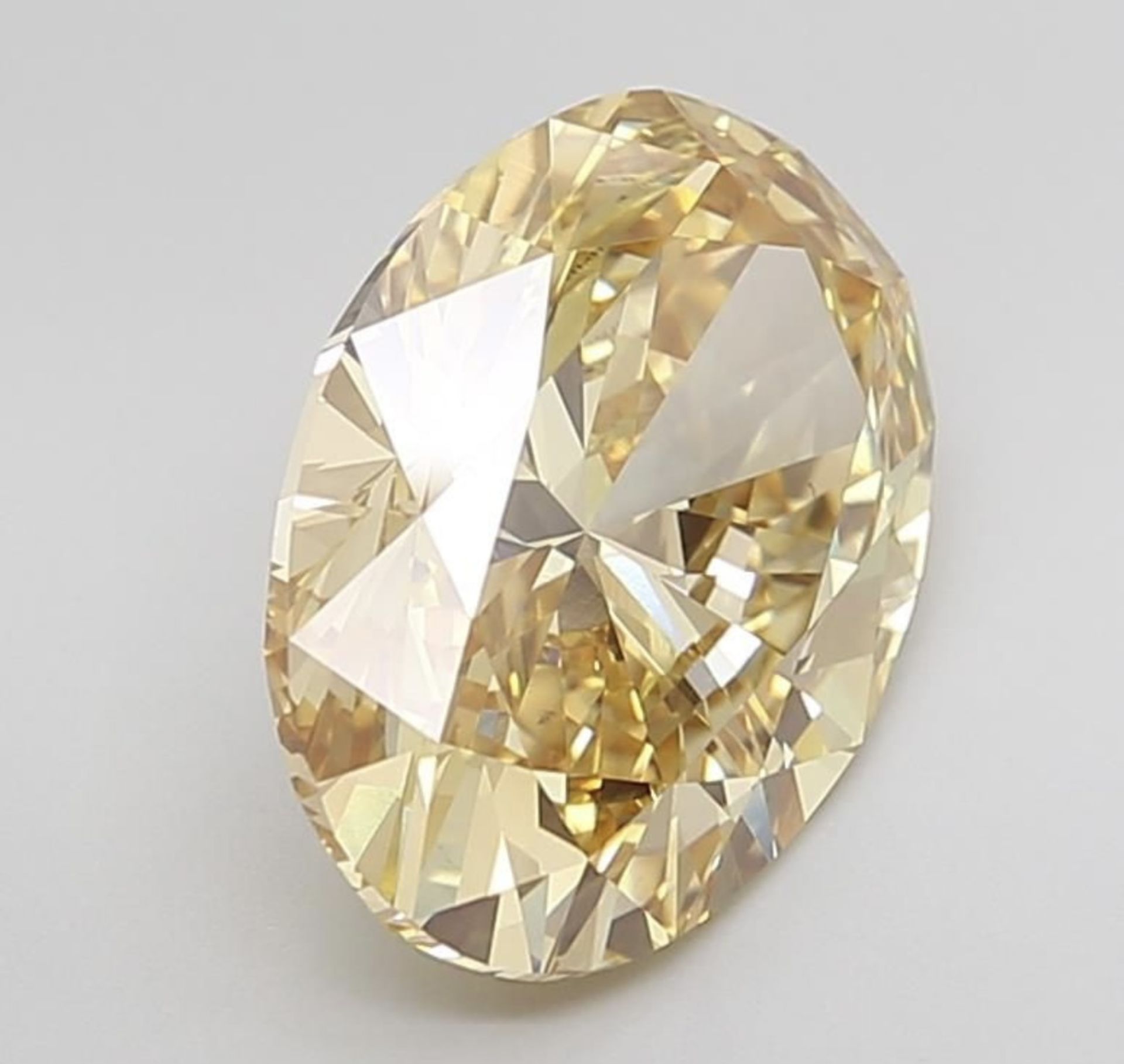 Oval Diamond 6.00 Carat Fancy Yellow Colour VS1 Clarity EX EX - IGI - Image 7 of 10