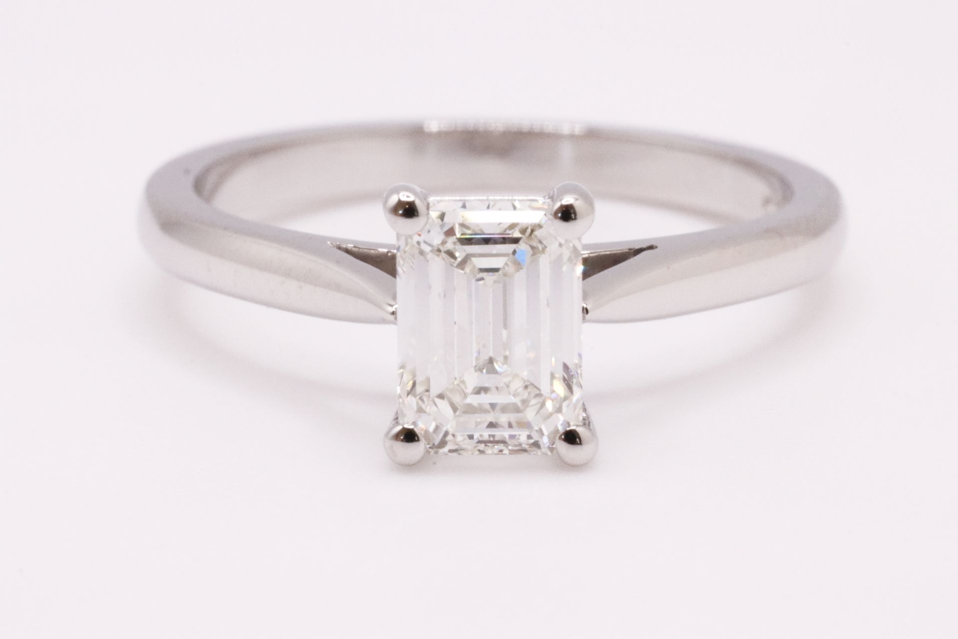 Emerald Cut Natural Diamond Platinum Ring 1.00 Carat D Colour VS1 Clarity EX EX - GIA - Image 2 of 8