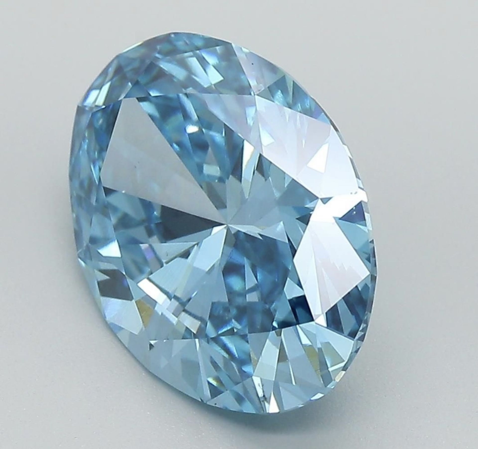 Oval Diamond 5.01 Carat Fancy Blue Colour VS2 Clarity EX EX - IGI - Bild 2 aus 8
