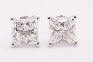 Princess Cut 2.00 Carat Natural Diamond Earrings 18kt White Gold - Colour D - VS Clarity- GIA