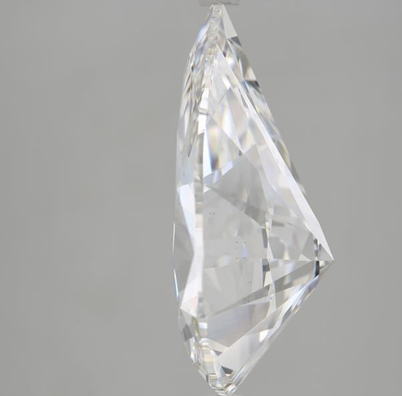 Pear Cut 8.04 Carat Diamond F Colour VS2 Clarity EX EX - IGI - Image 3 of 9