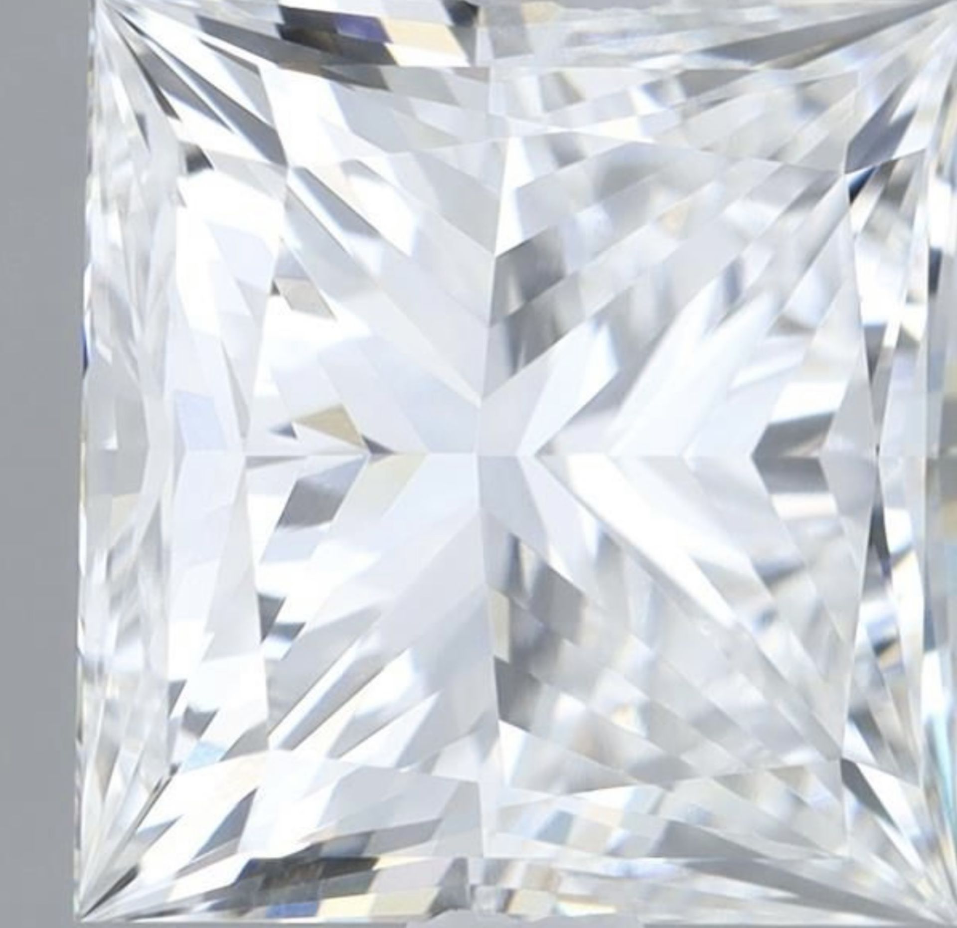 Princess Cut Diamond F Colour VVS2 Clarity 2.65 Carat EX EX - LG573385933 - IGI - Image 6 of 7