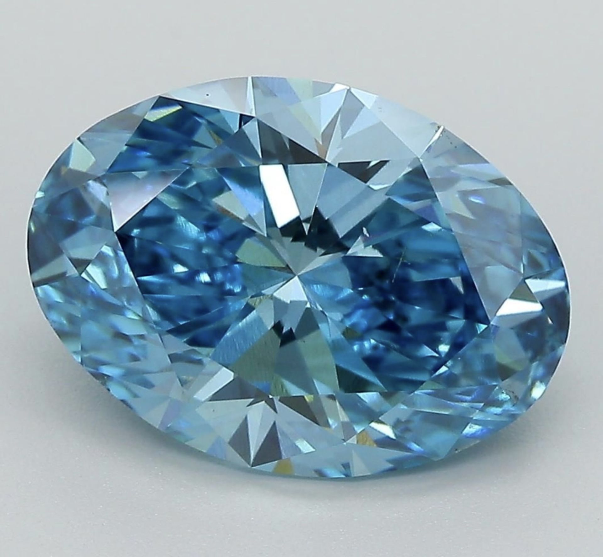 Oval Diamond 5.01 Carat Fancy Blue Colour VS2 Clarity EX EX - IGI - Bild 6 aus 8