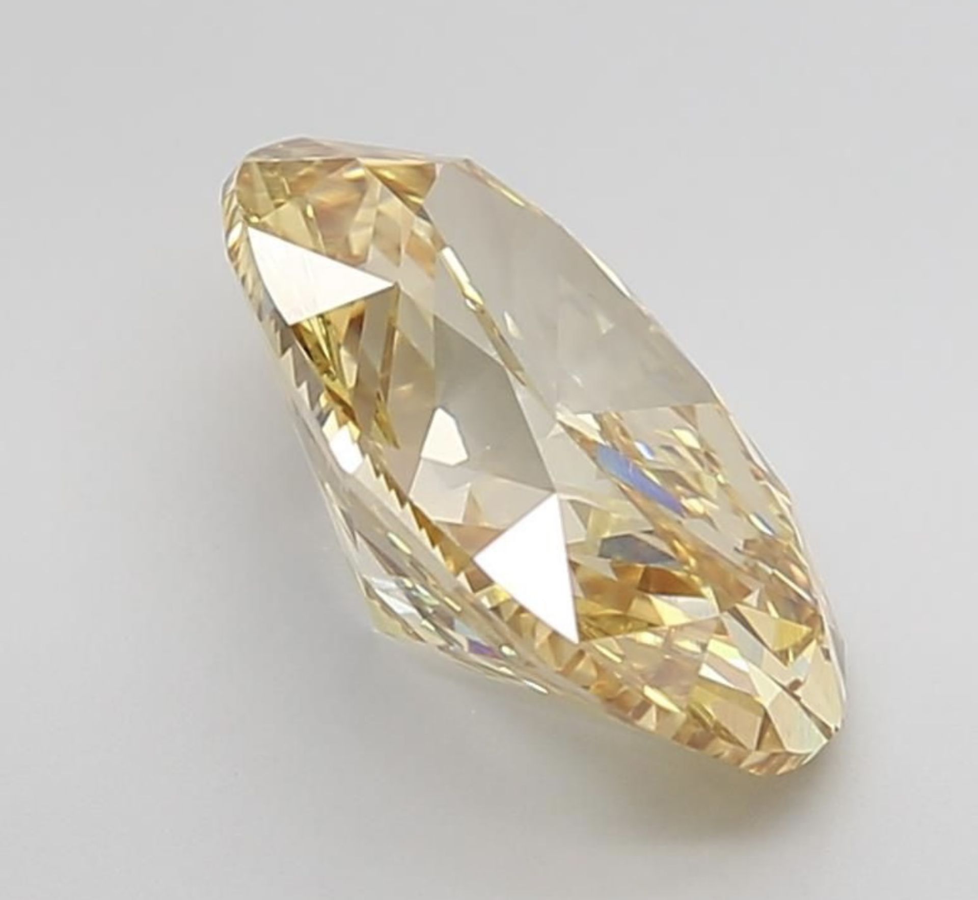 Oval Diamond 6.00 Carat Fancy Yellow Colour VS1 Clarity EX EX - IGI - Image 6 of 10