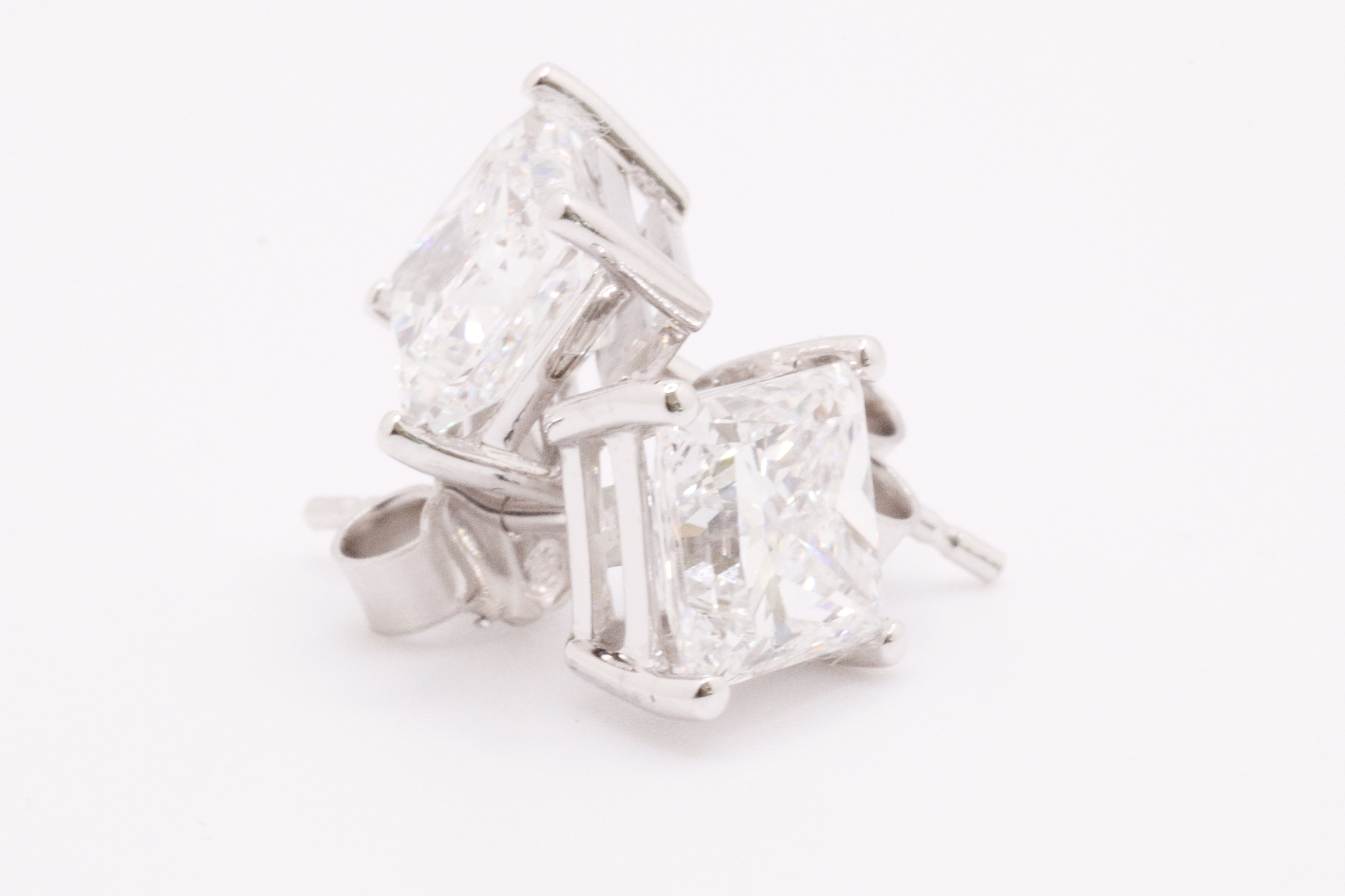 Princess Cut 2.00 Carat Natural Diamond Earrings 18kt White Gold - Colour D - VS Clarity- GIA - Bild 2 aus 5