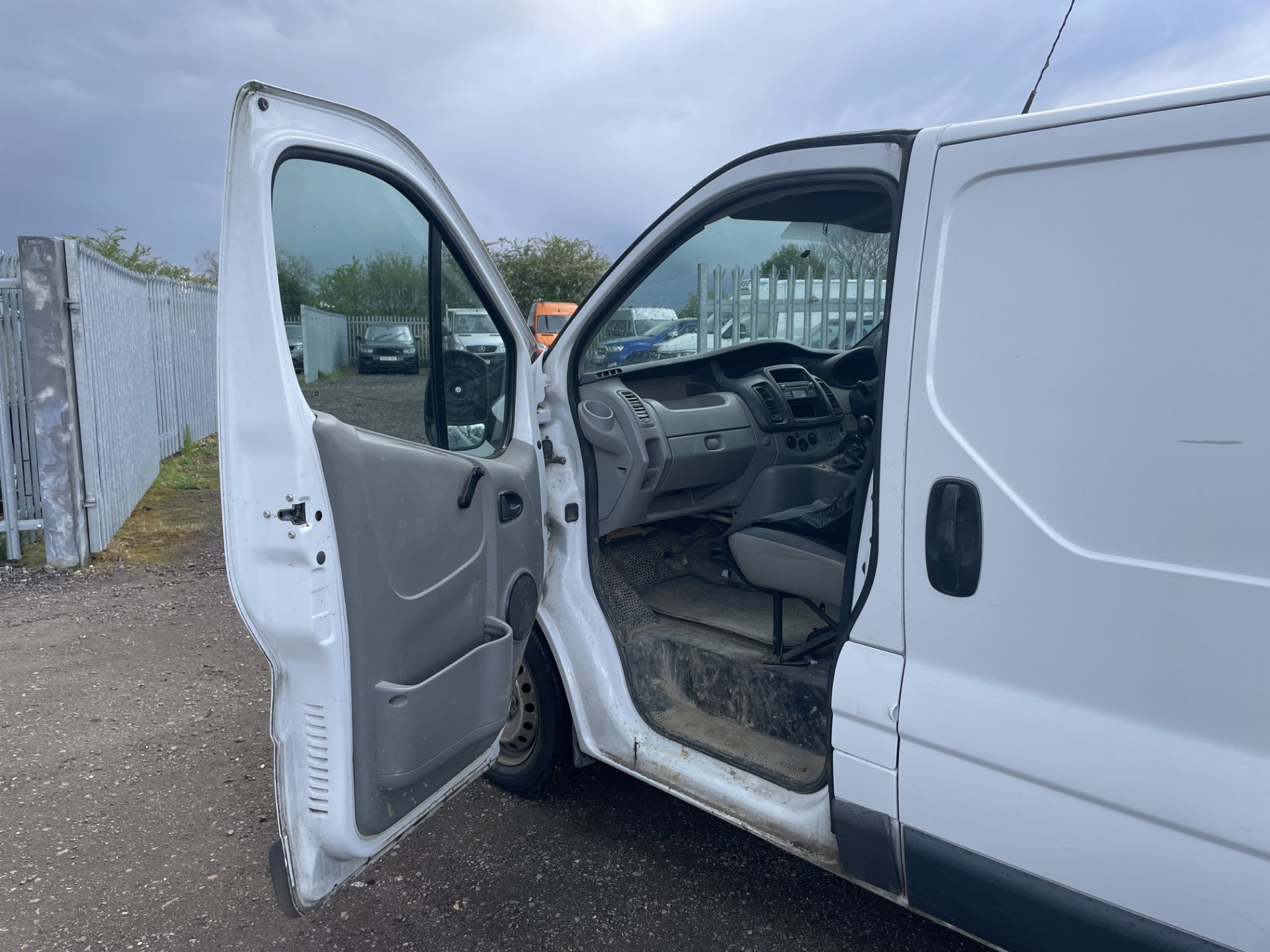 ** ON SALE ** Vauxhall Vivaro 2900 2.0 115 H3 L3 Panel Van 2014 '14 Reg' -Bluetooth Handsfree - Image 23 of 24