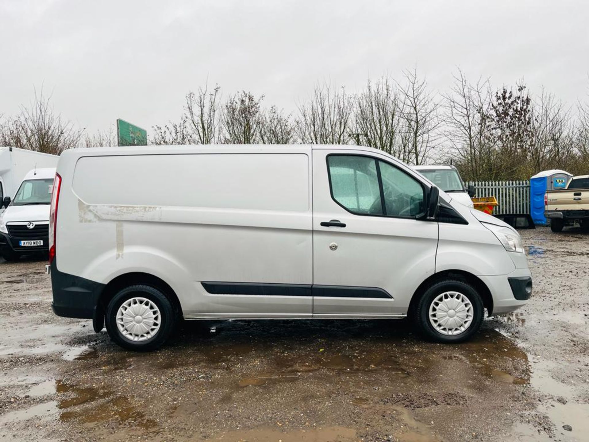 Ford Transit Custom 2.2 TDCI Trend E-Tech 2015 '15 Reg' - Panel Van - Image 14 of 28