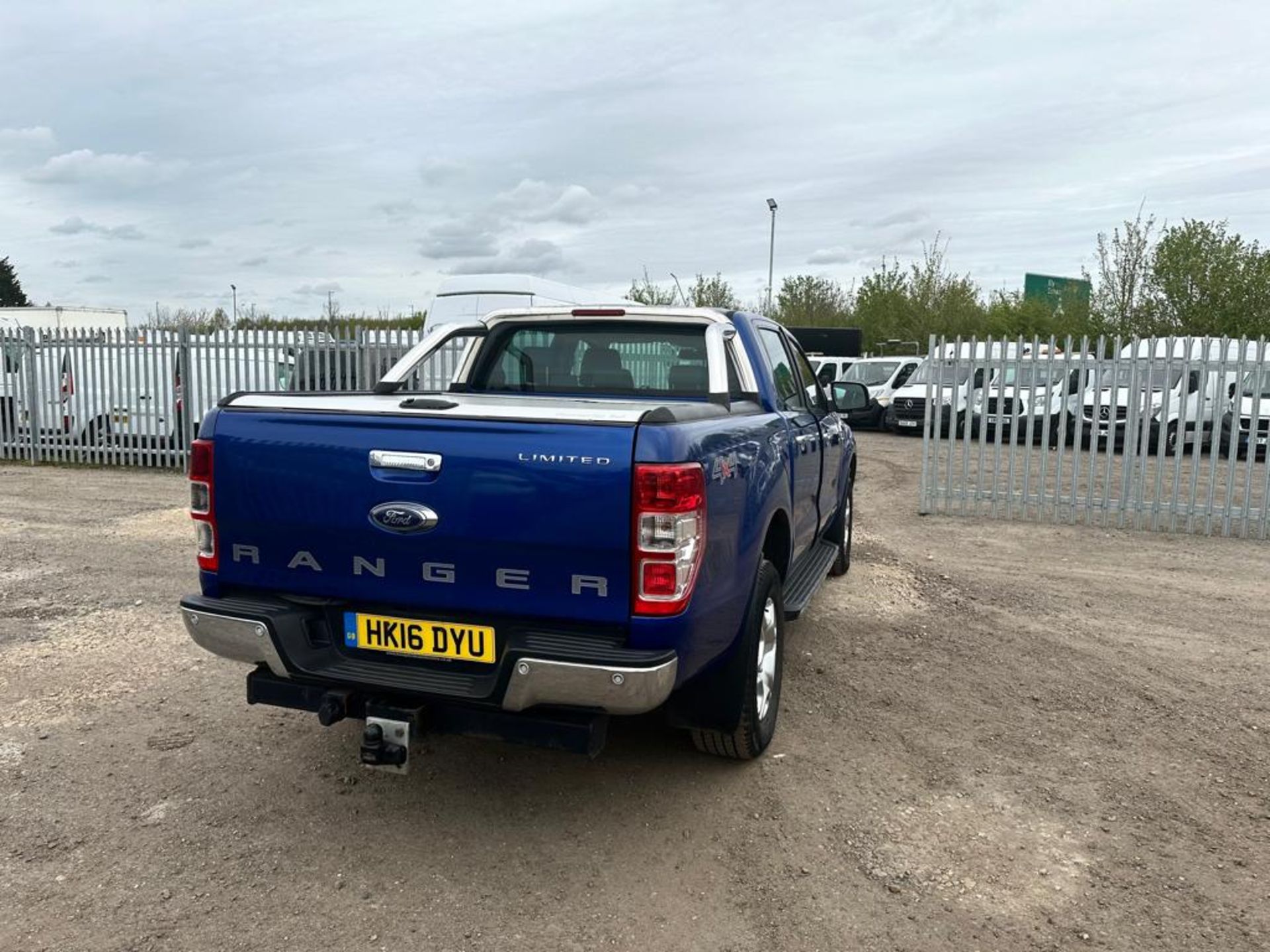 ** ON SALE ** Ford Ranger Limited DCI TDCI 160 4X4 2016 '16 Reg'-Automatic - A/C - -Bluetooth-No Vat - Image 11 of 38