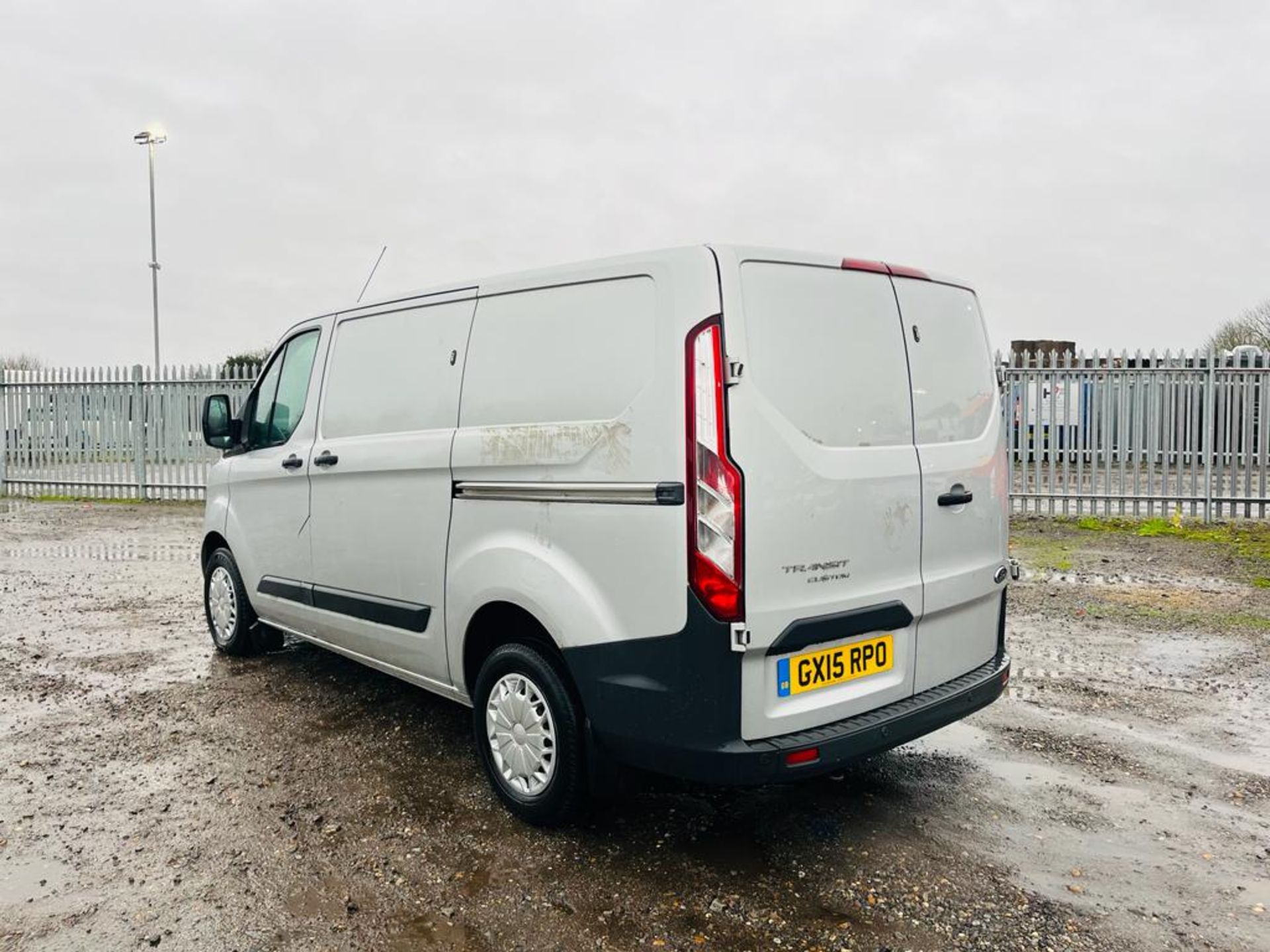 Ford Transit Custom 2.2 TDCI Trend E-Tech 2015 '15 Reg' - Panel Van - Image 8 of 28