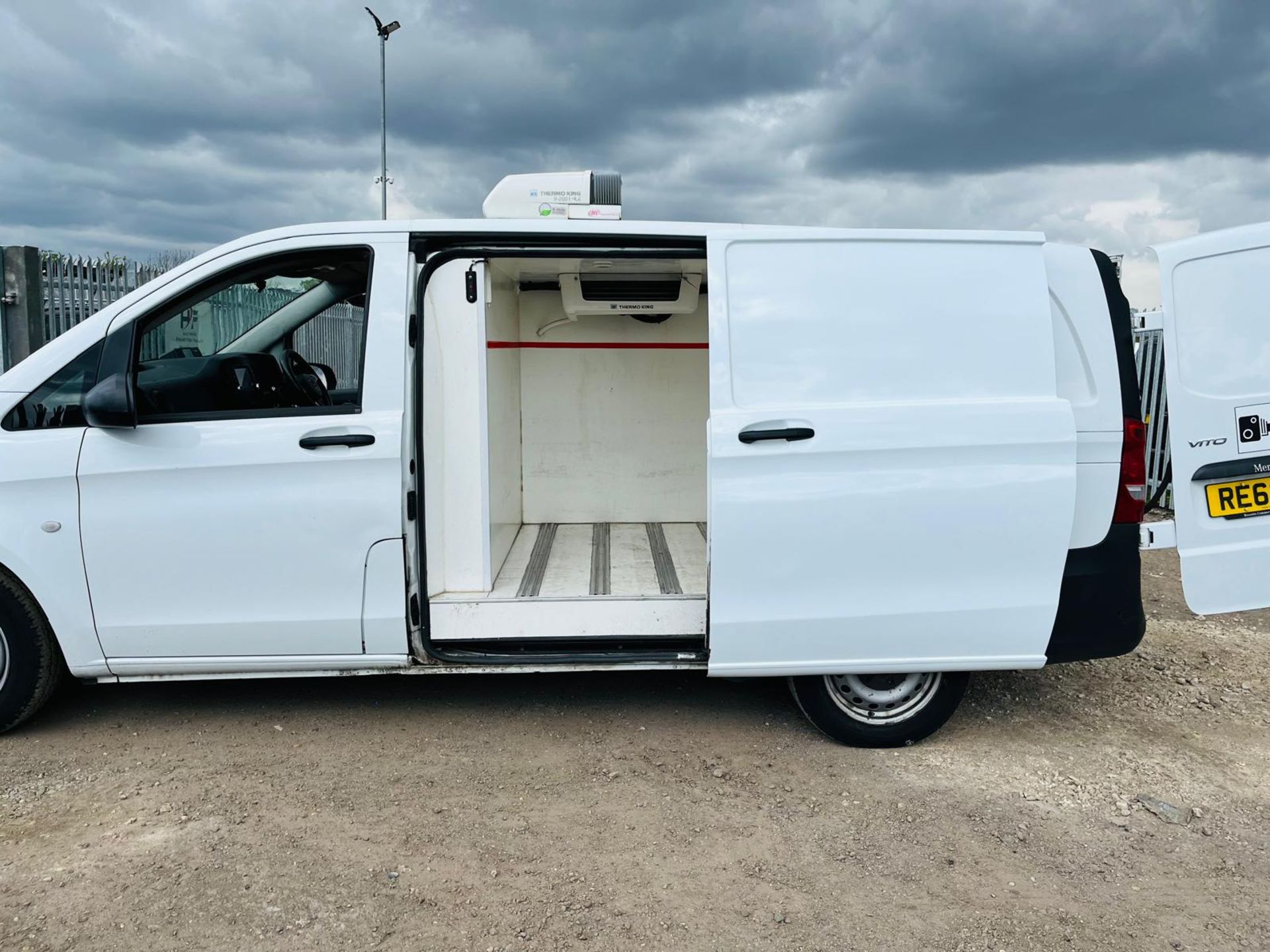 Mercedes Benz Vito 2.1 114 CDI LONG Fridge/Freezer Unit 2020 '69 Reg' - ULEZ Compliant - No Vat - Image 5 of 27