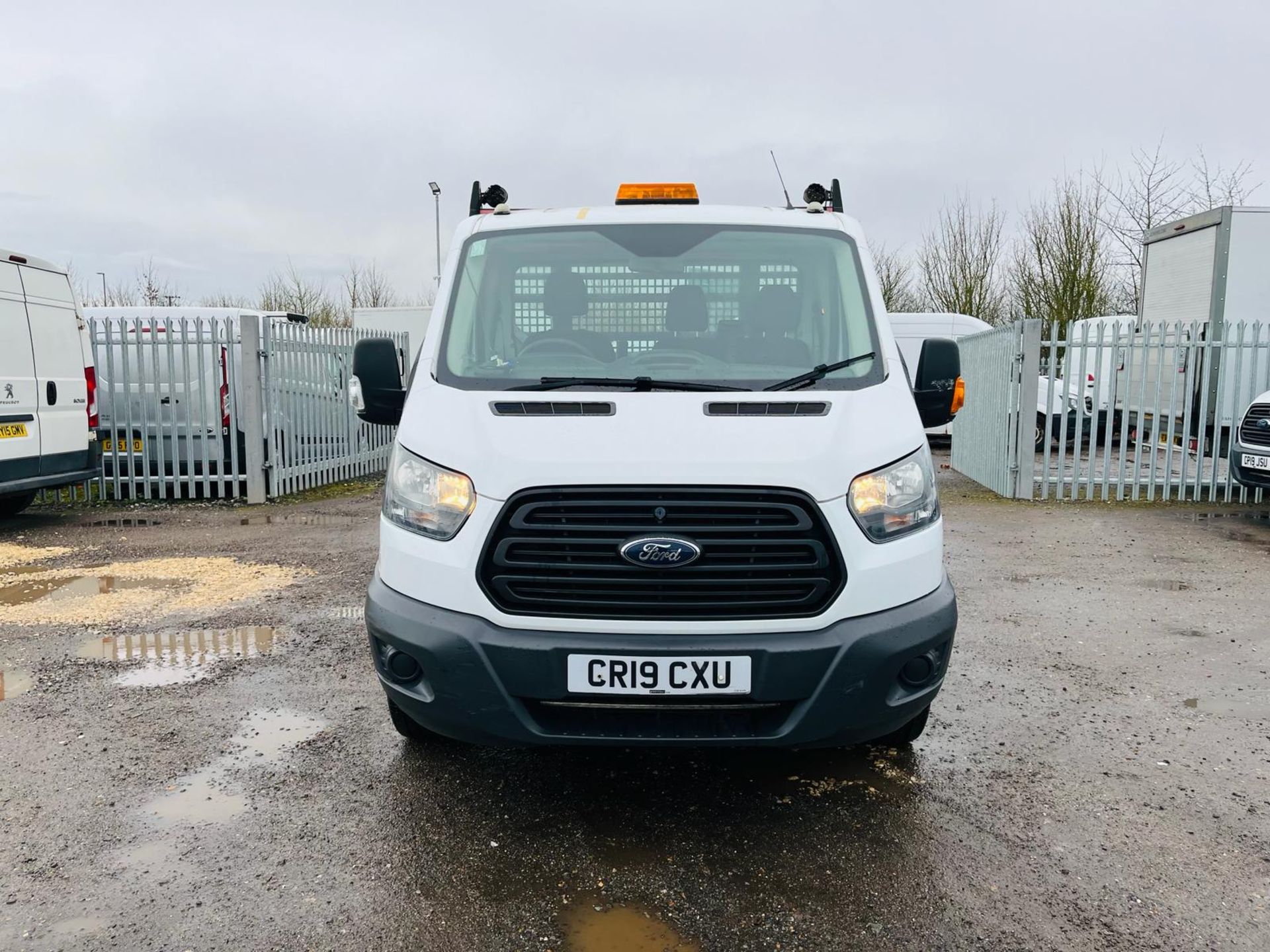 Ford Transit Dropside 350 L3 RWD TDCI 130 2.0 -2019 '19 Reg'- Tow Bar-ULEZ Compliant -1 Former Owner - Image 2 of 24