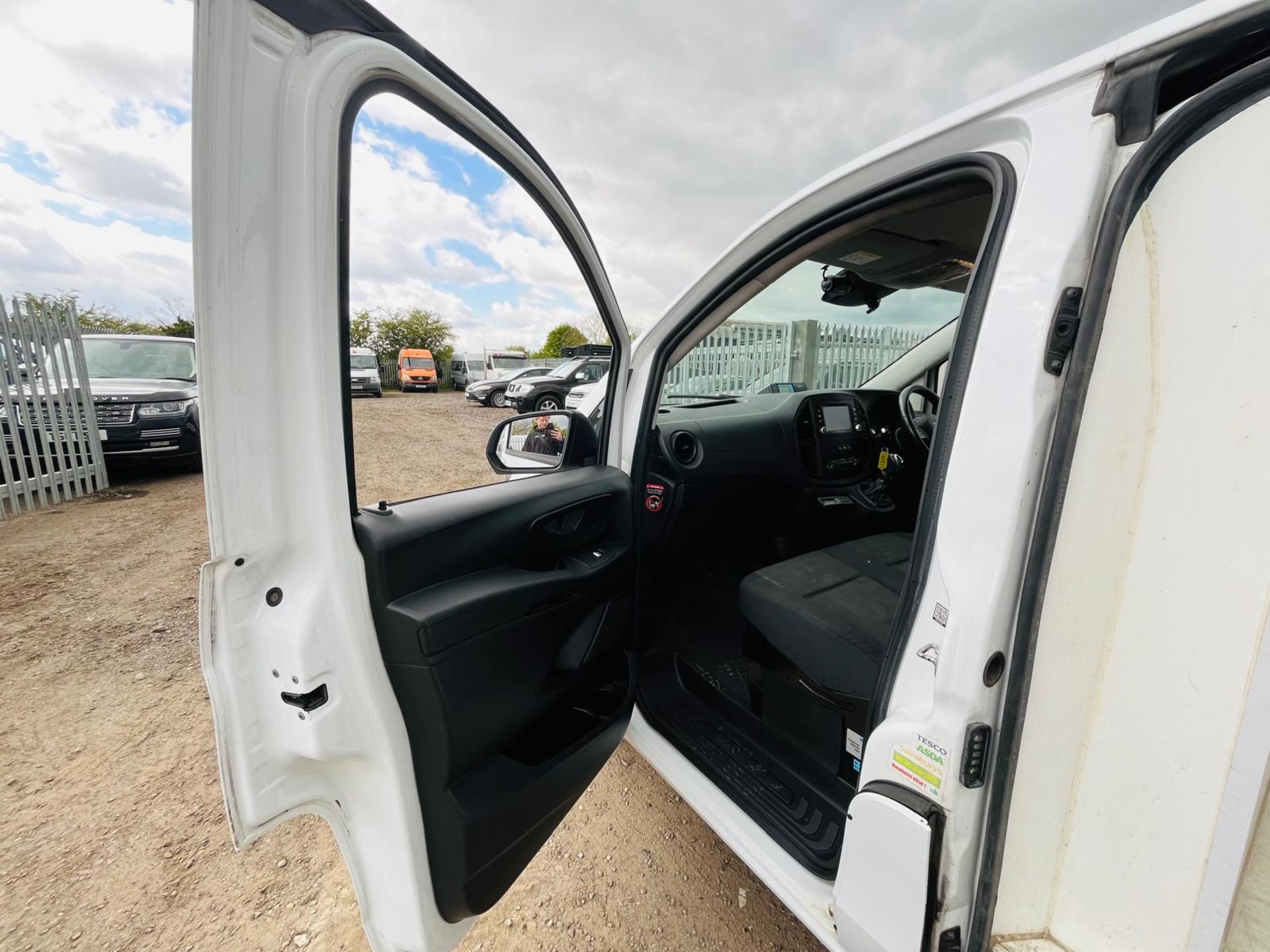 Mercedes Benz Vito 2.1 114 CDI LONG Fridge/Freezer Unit 2020 '69 Reg' - ULEZ Compliant - No Vat - Bild 22 aus 27