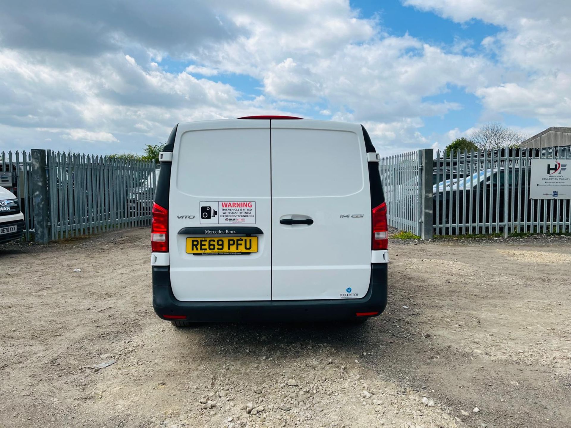 Mercedes Benz Vito 2.1 114 CDI LONG Fridge/Freezer Unit 2020 '69 Reg' - ULEZ Compliant - No Vat - Image 9 of 27