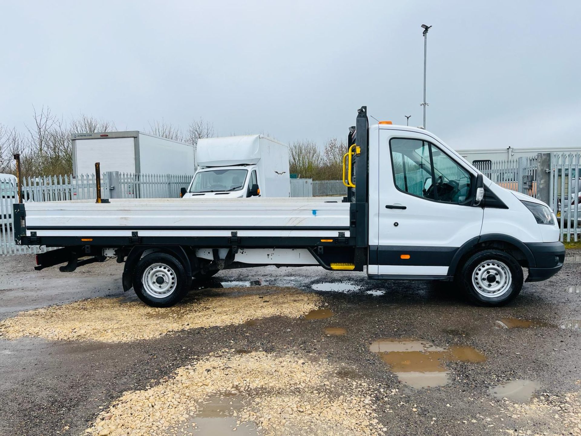 Ford Transit Dropside 350 L3 RWD TDCI 130 2.0 -2019 '19 Reg'- Tow Bar-ULEZ Compliant -1 Former Owner - Image 10 of 24